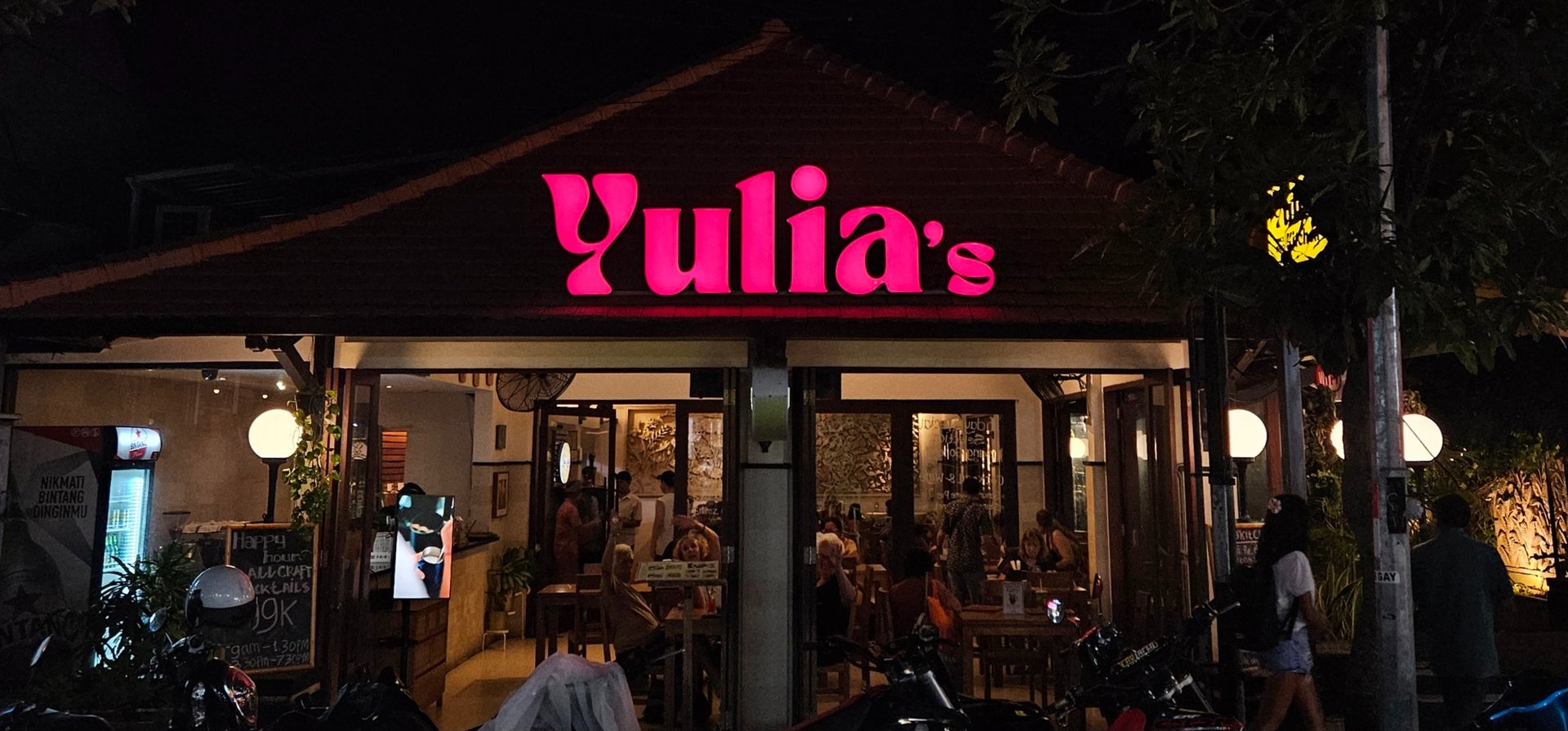Yulia's Kitchen building front view