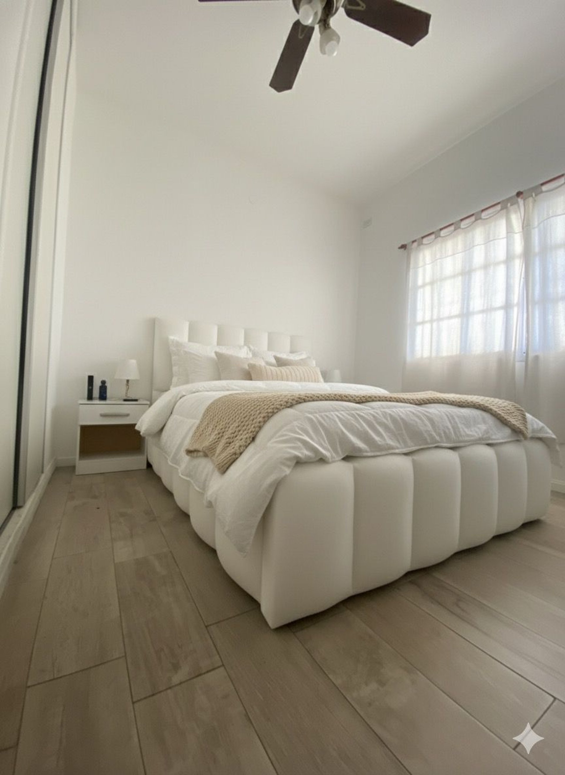 black and white bed linen