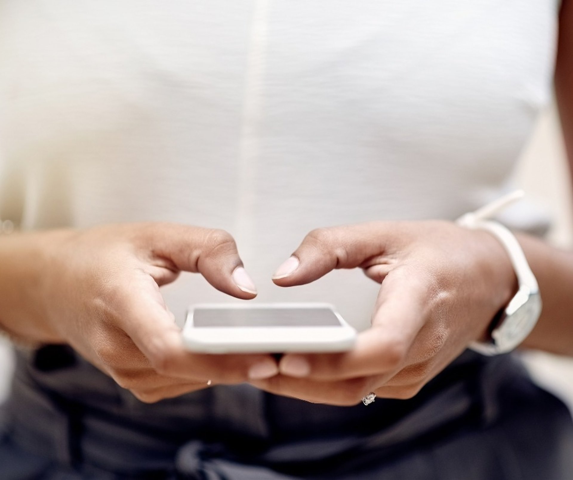 gray computer monitor