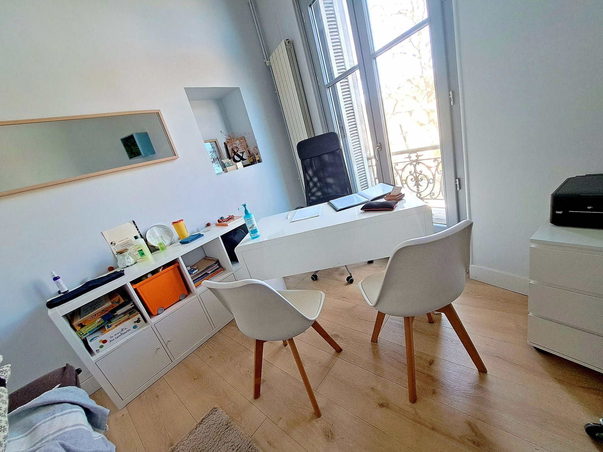 black and brown leather padded tub sofa