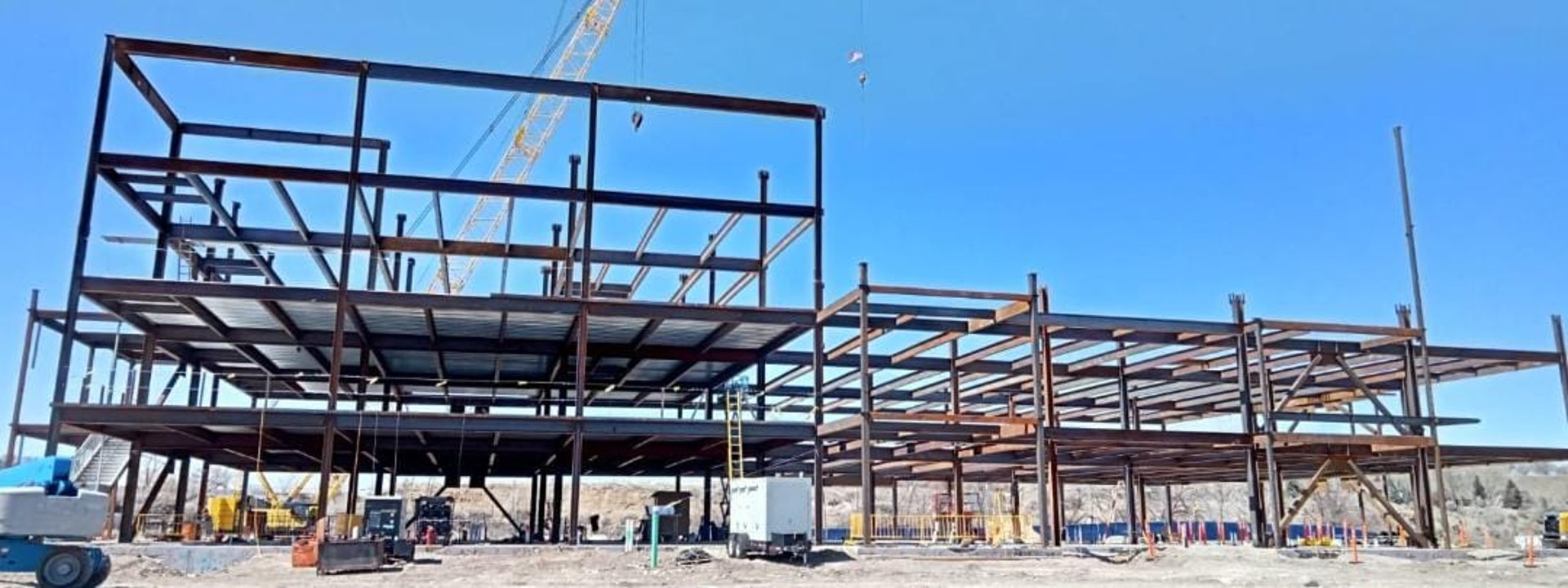 black and brown leather padded tub sofa