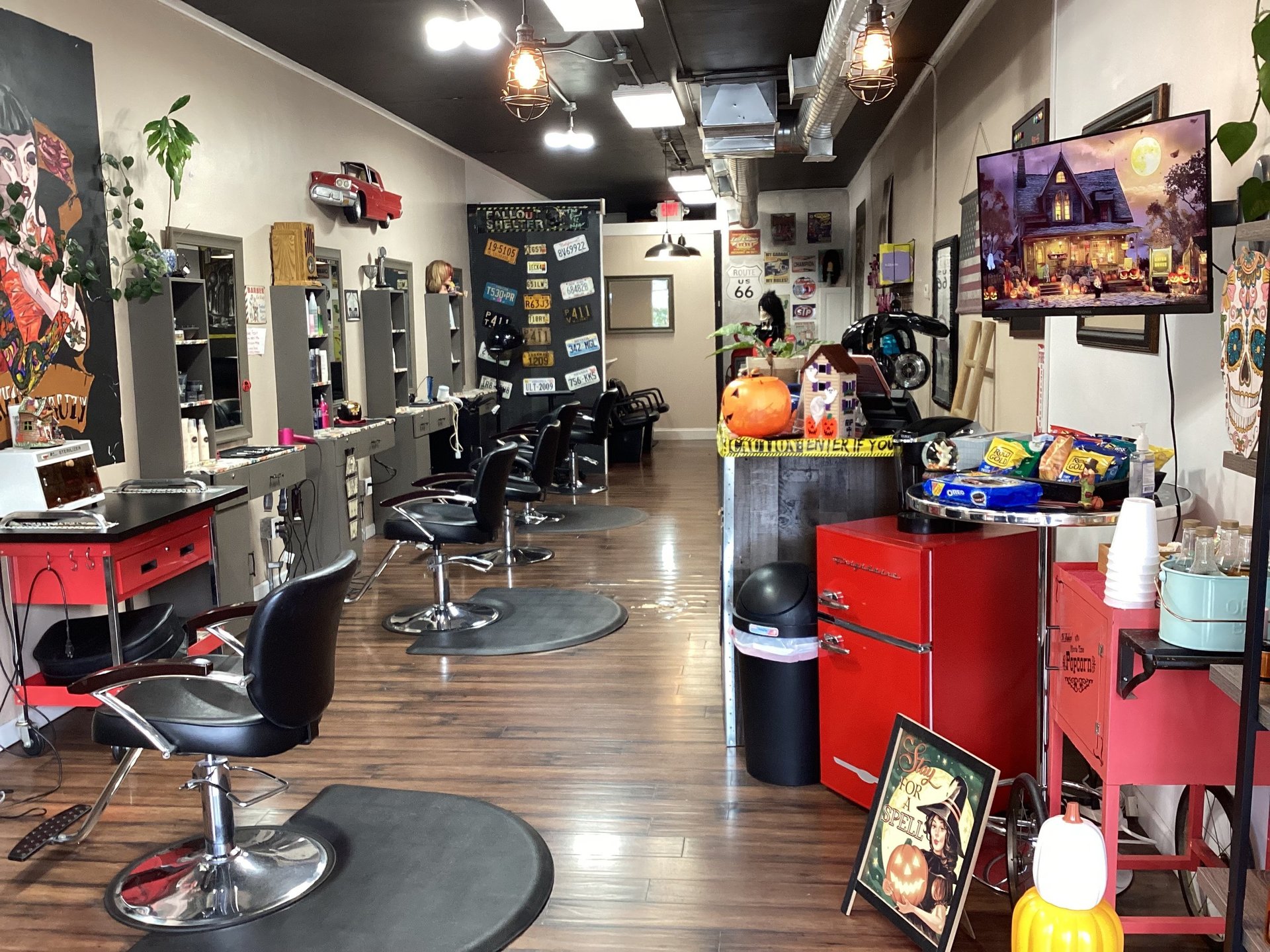 black and white bed linen