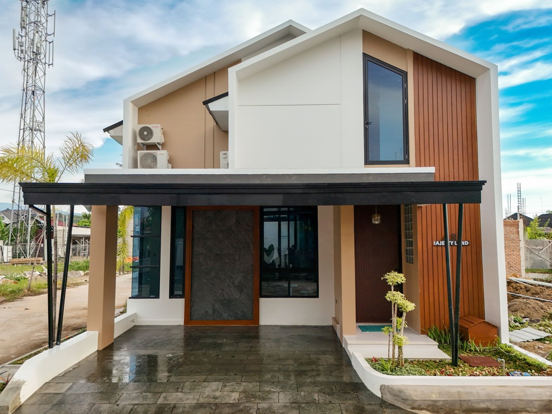 black and white bed linen