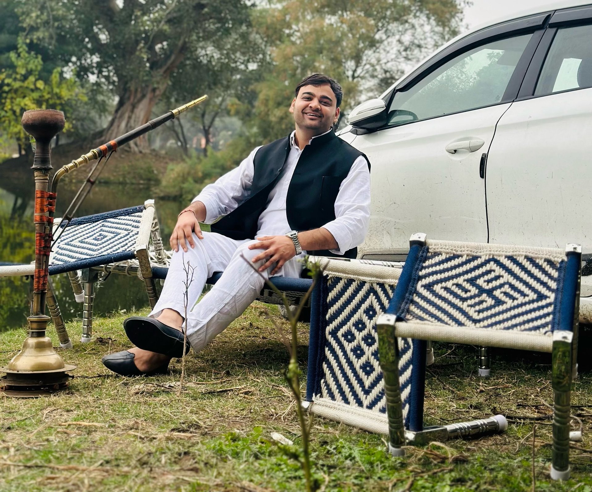 an abstract photo of a curved building with a blue sky in the background