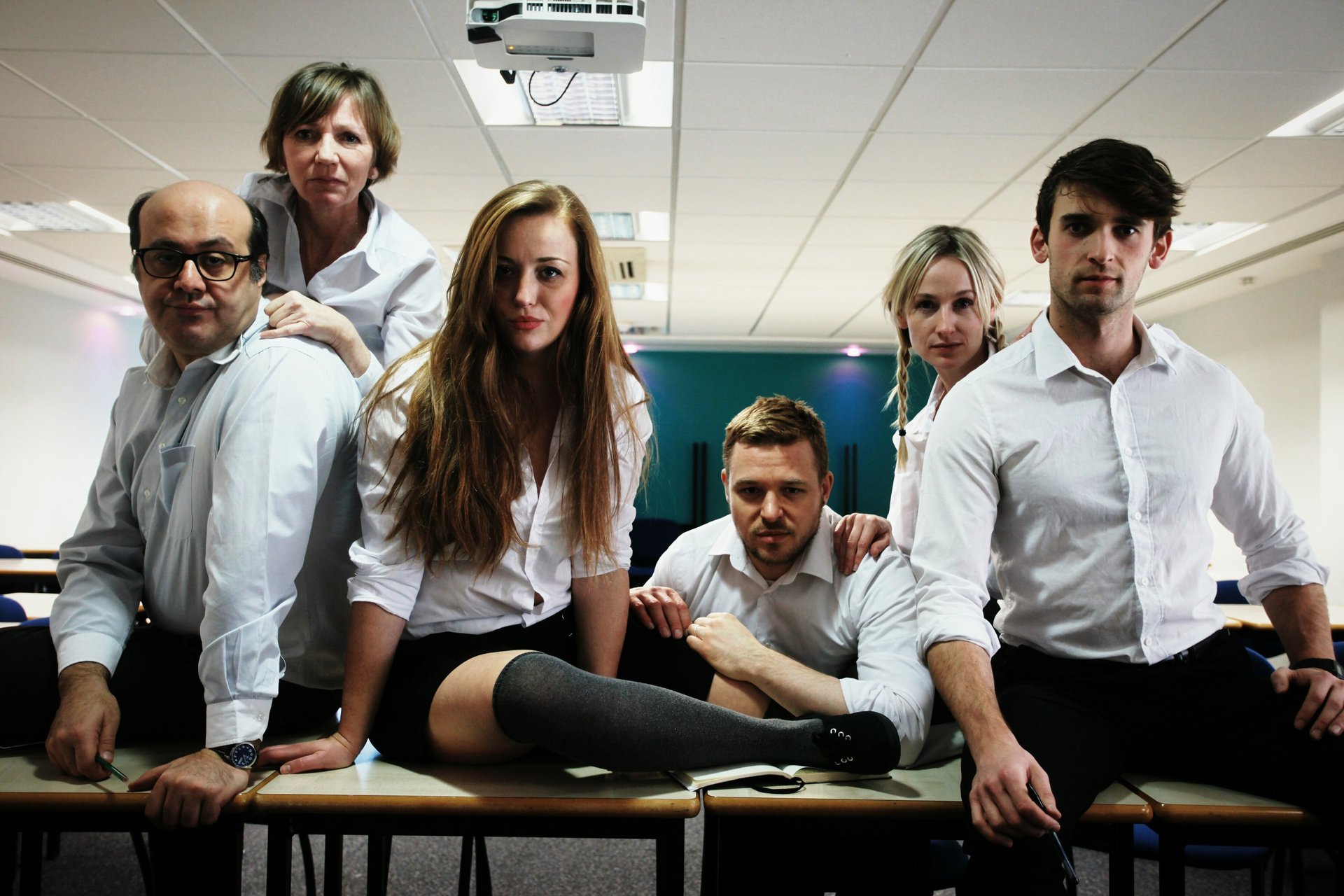 black and white bed linen