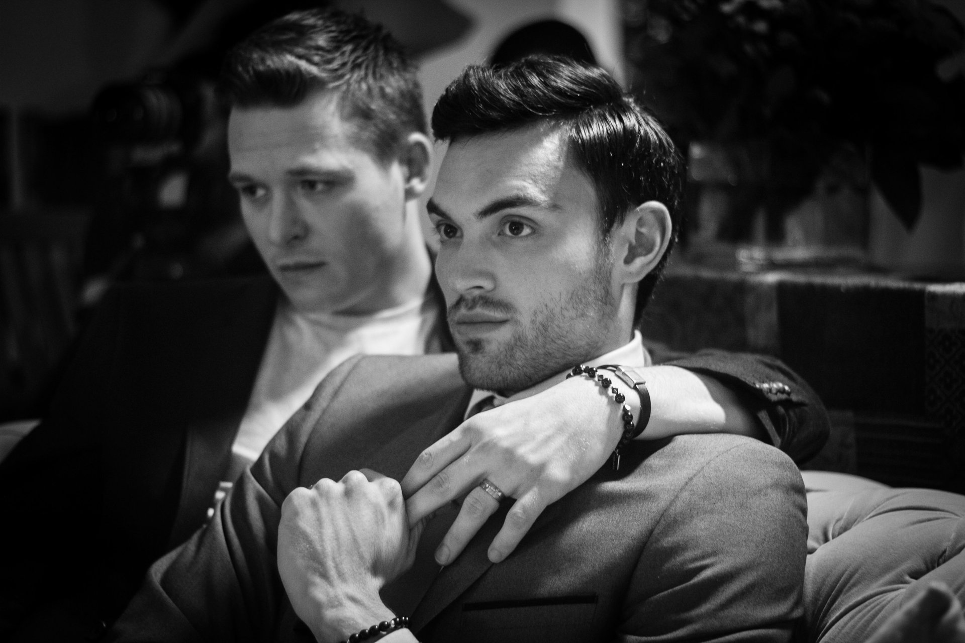 black and white bed linen