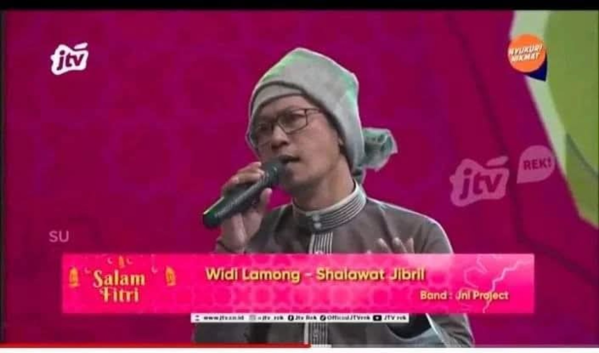 black and brown leather padded tub sofa