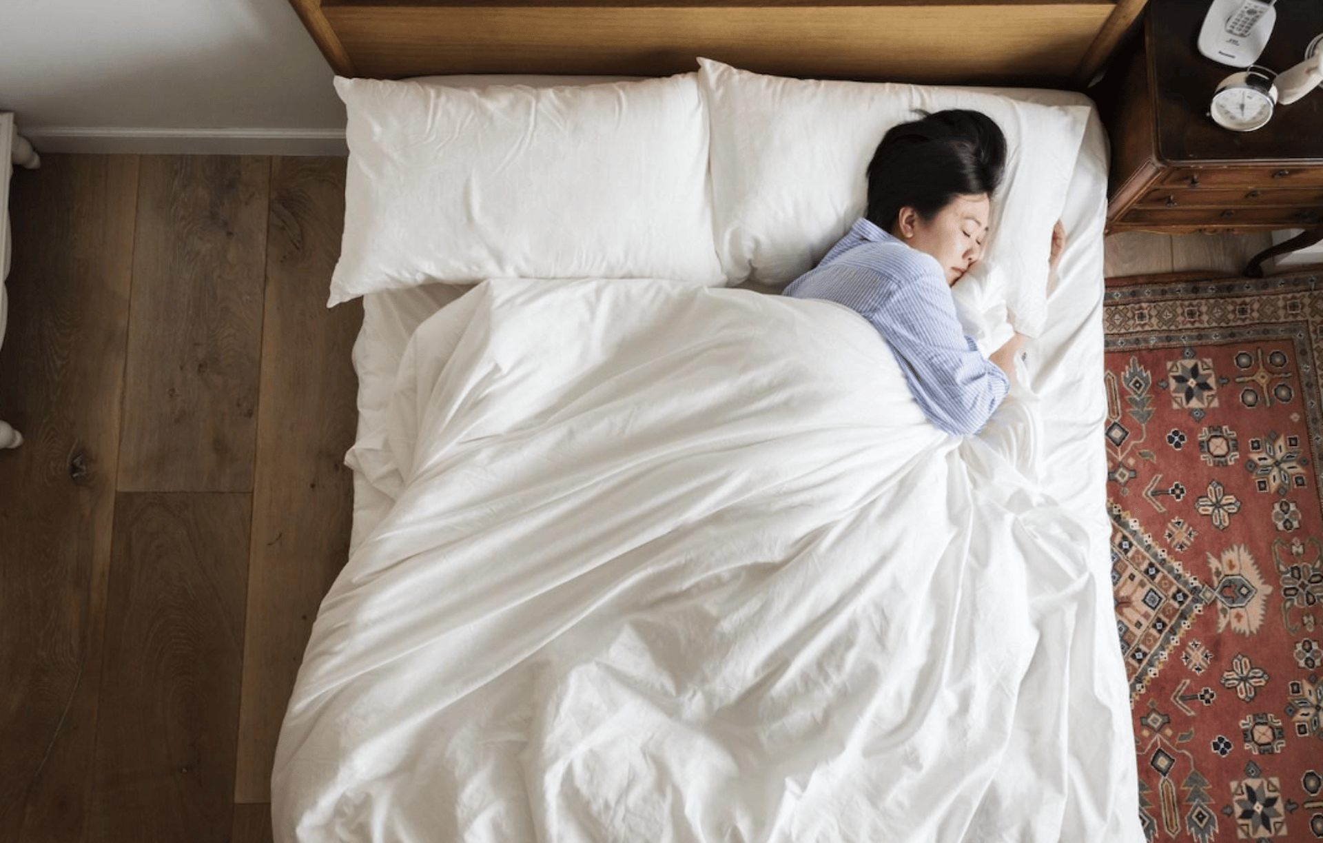 black and white bed linen