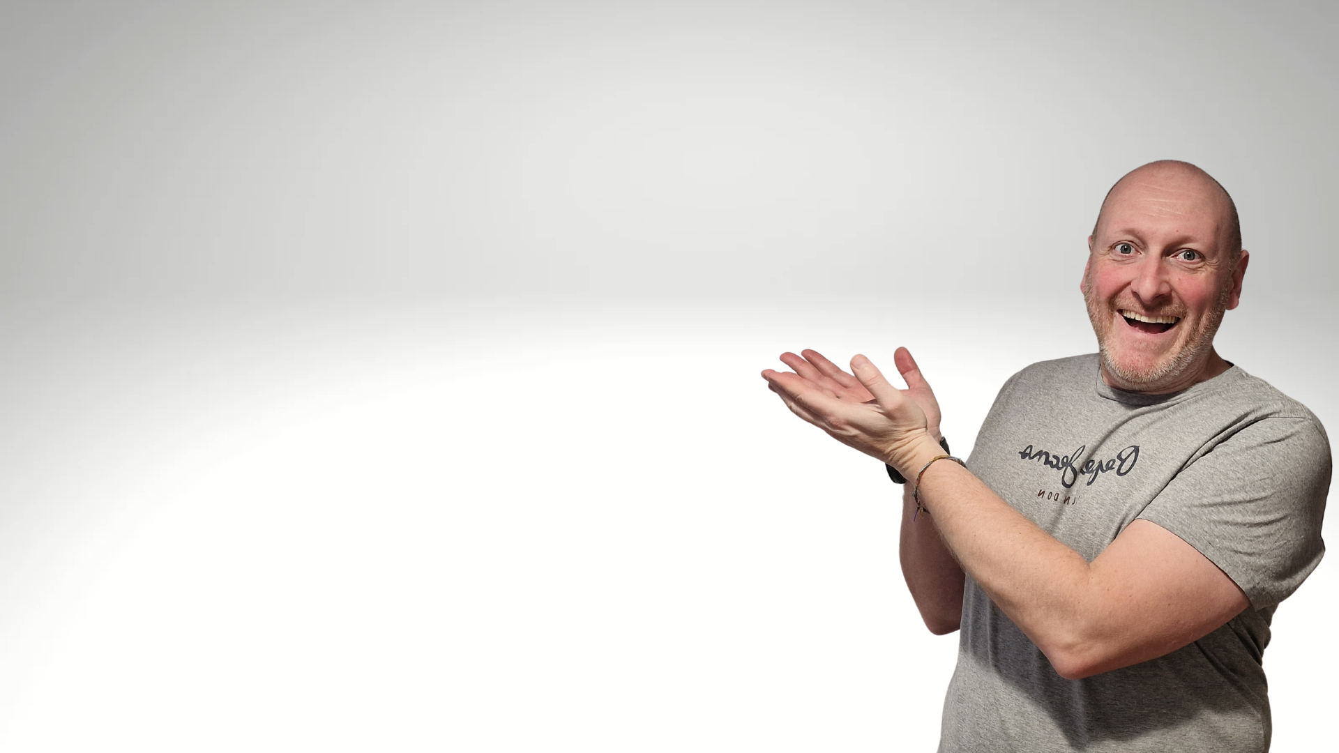 lone road going to mountains