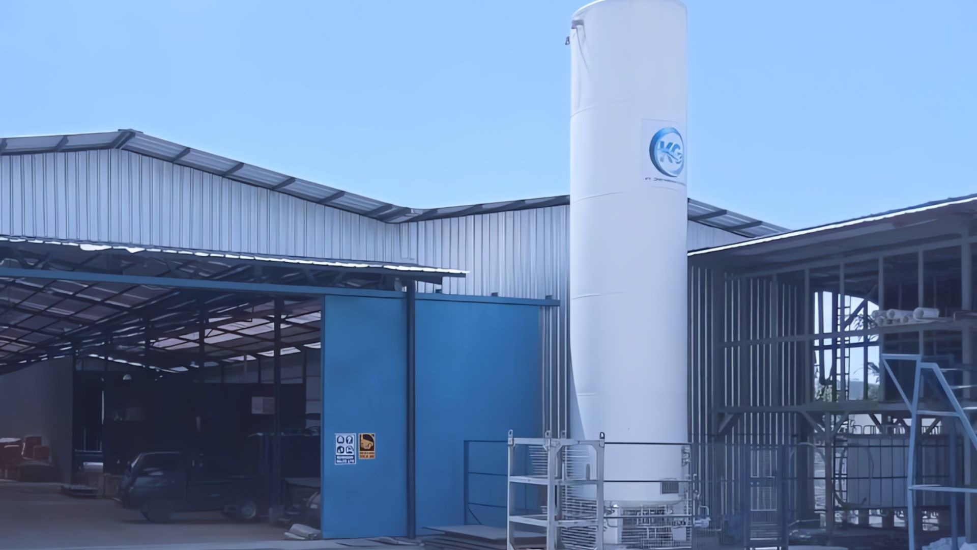 black and brown leather padded tub sofa