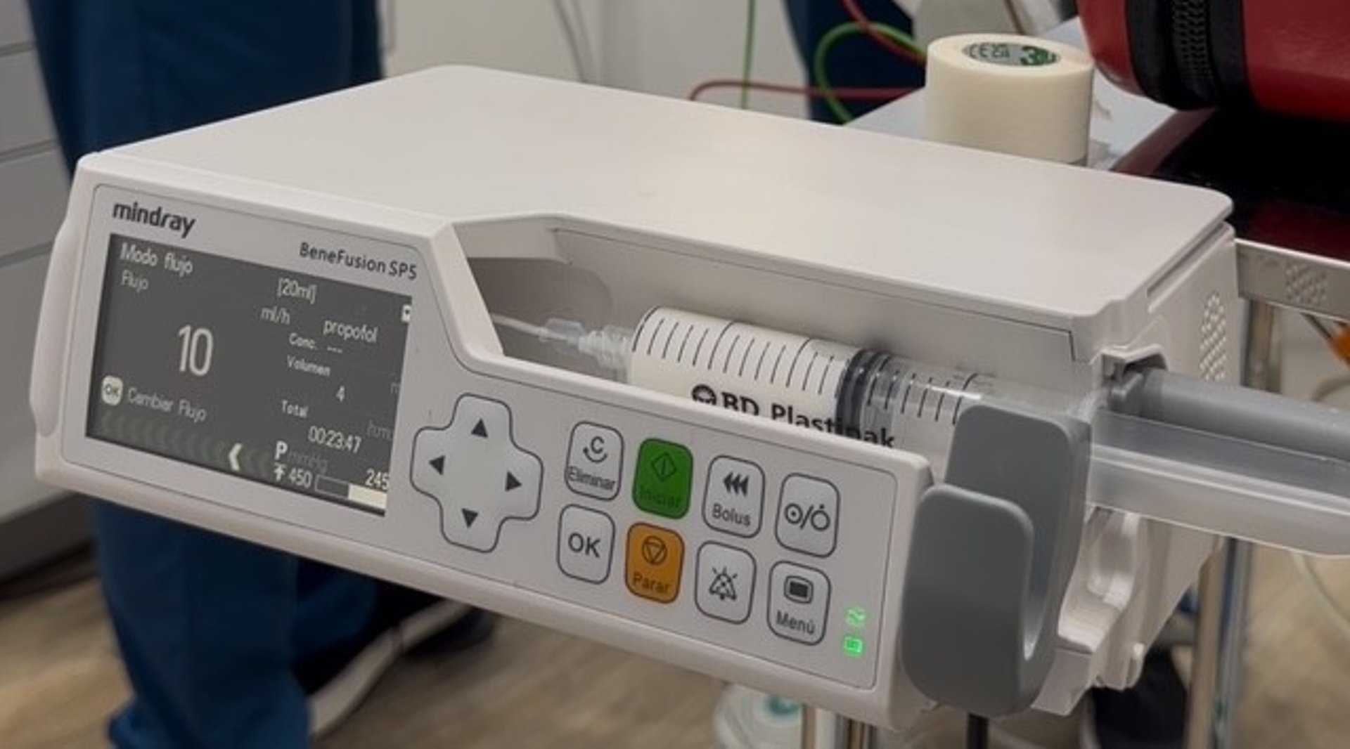 black and brown leather padded tub sofa