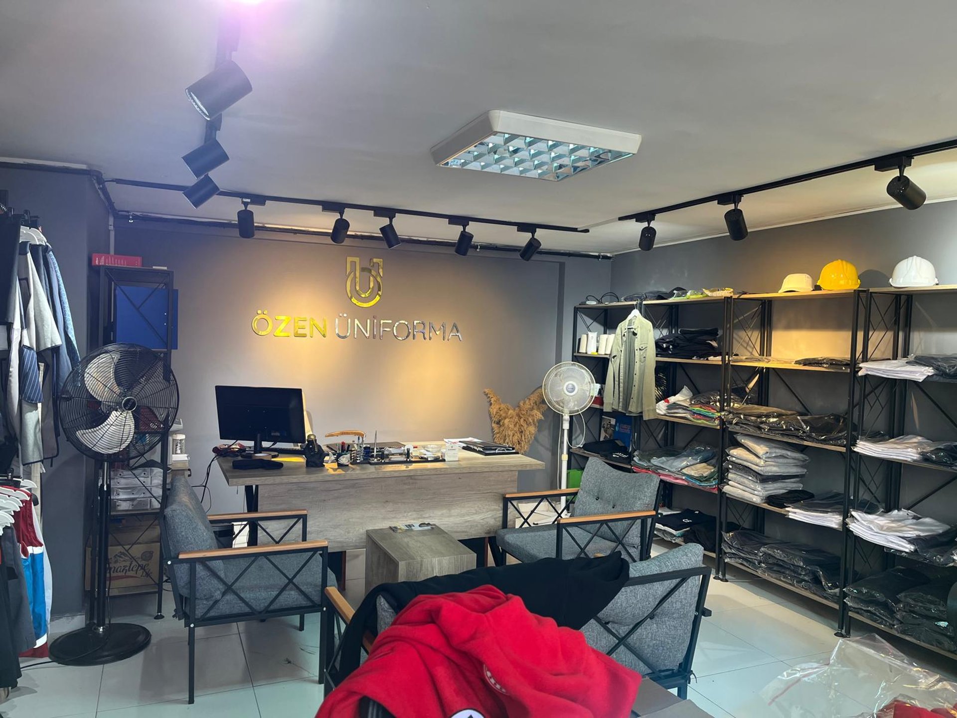 black and brown leather padded tub sofa