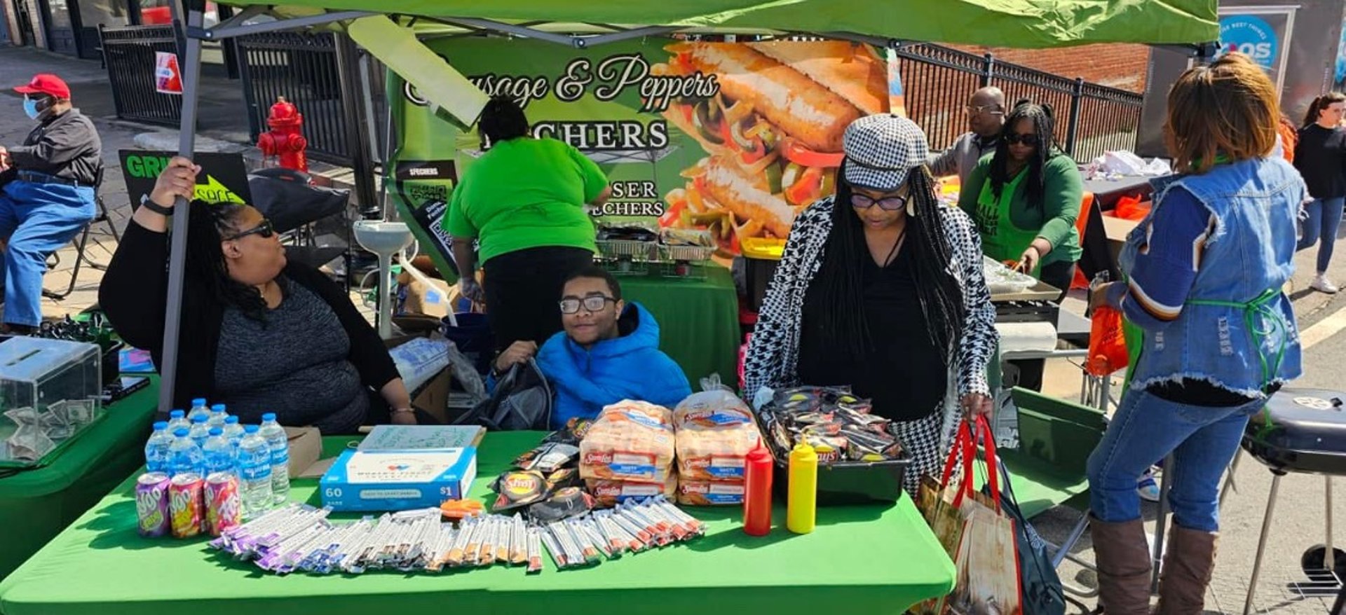 black and white bed linen