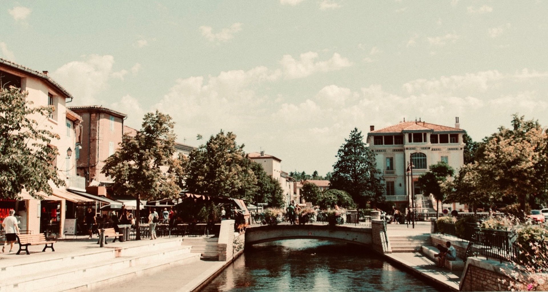 black and brown leather padded tub sofa