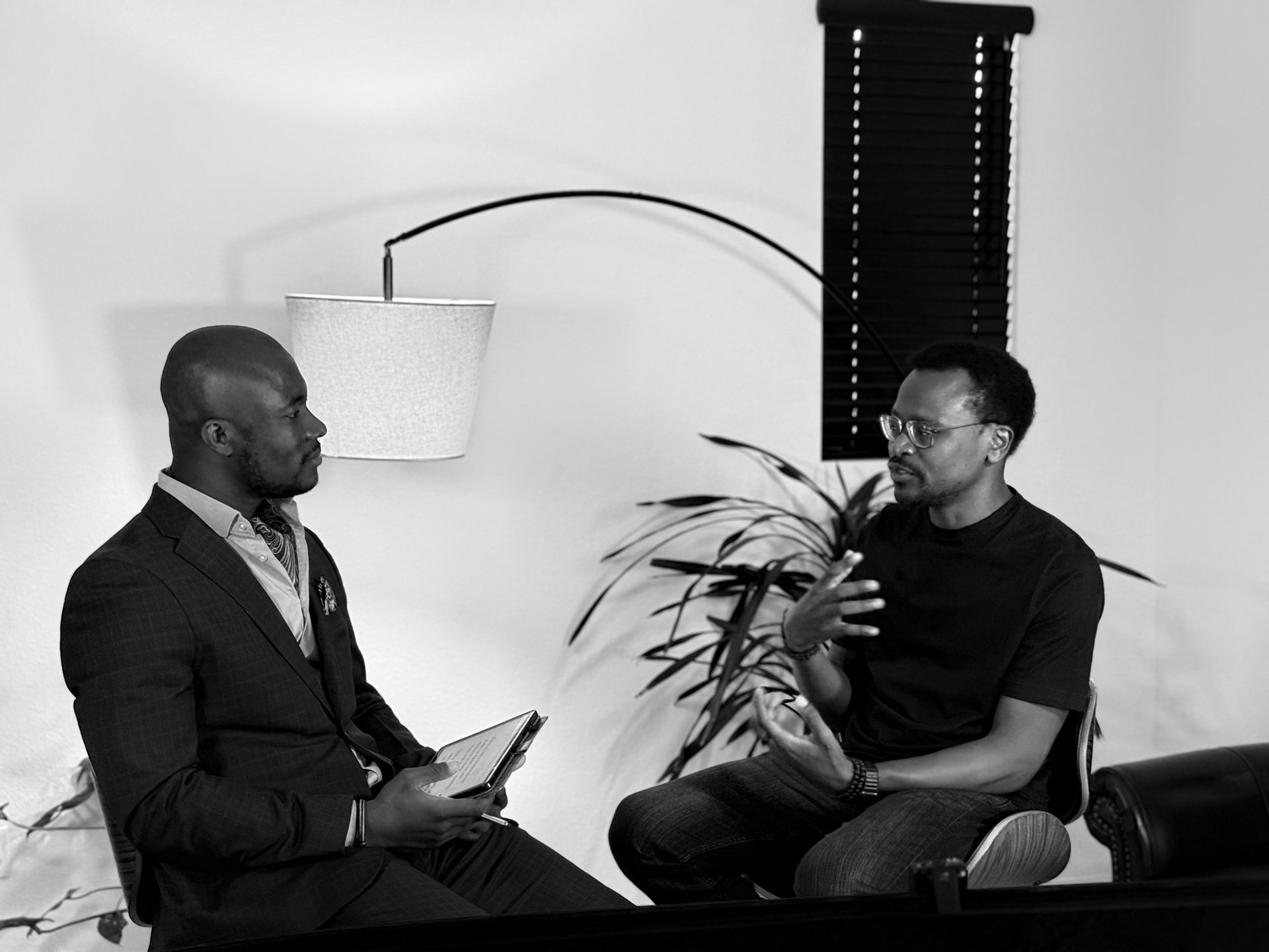 black and white bed linen