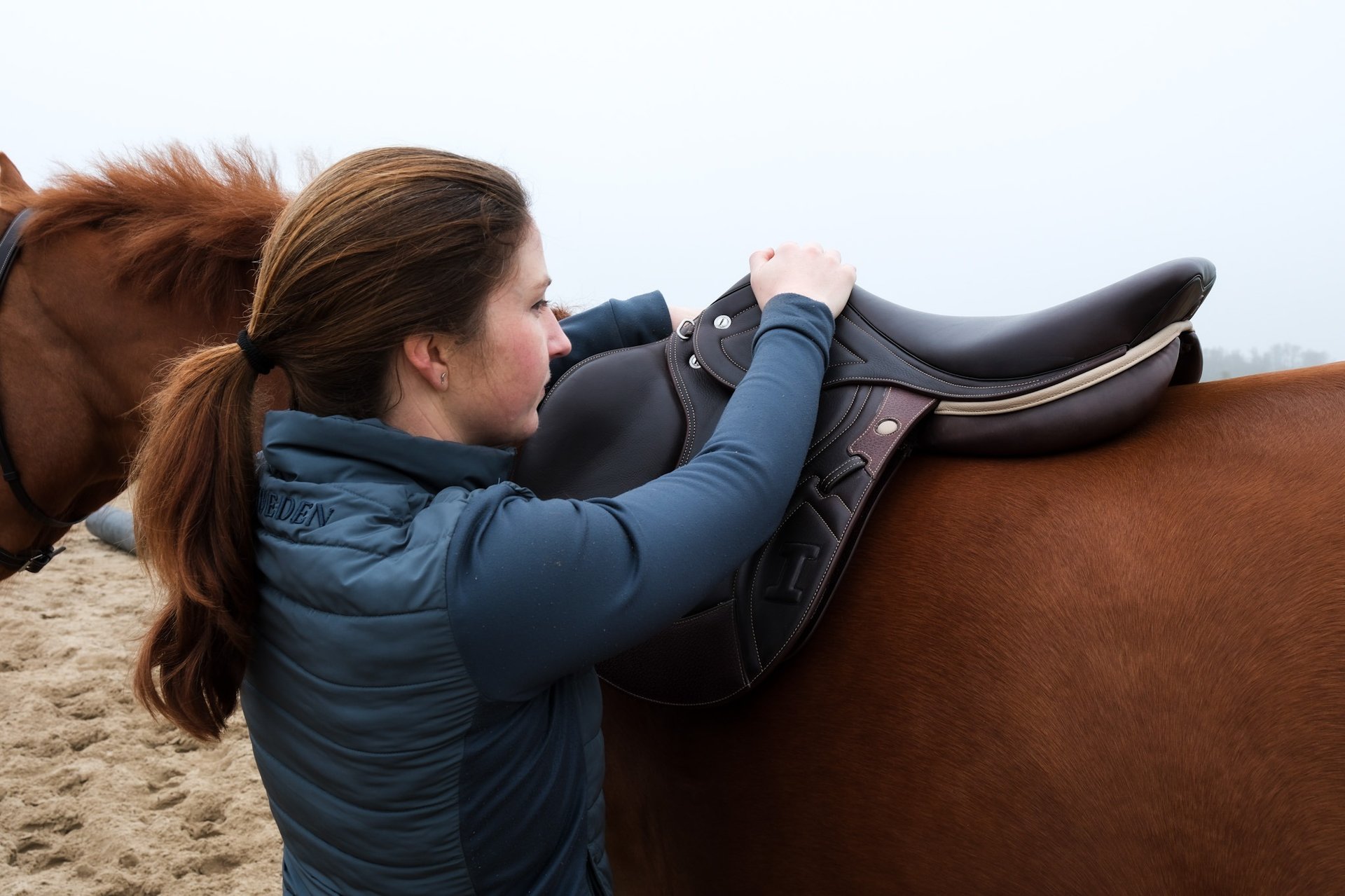 black and white bed linen