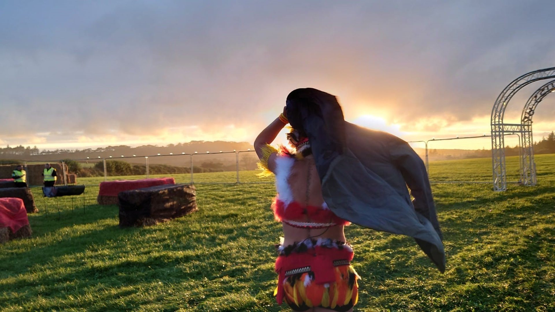 black and white bed linen