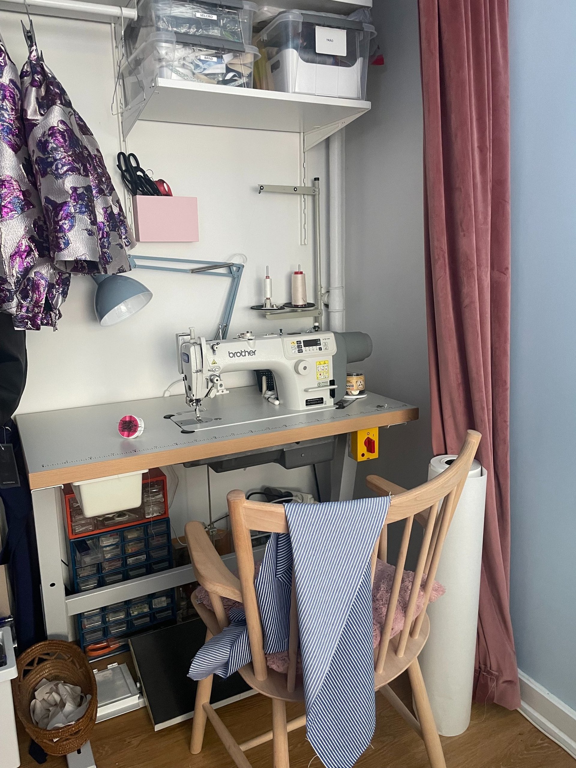 black and white bed linen