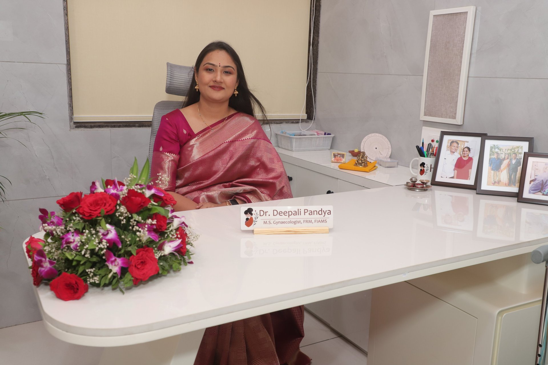 black and brown leather padded tub sofa