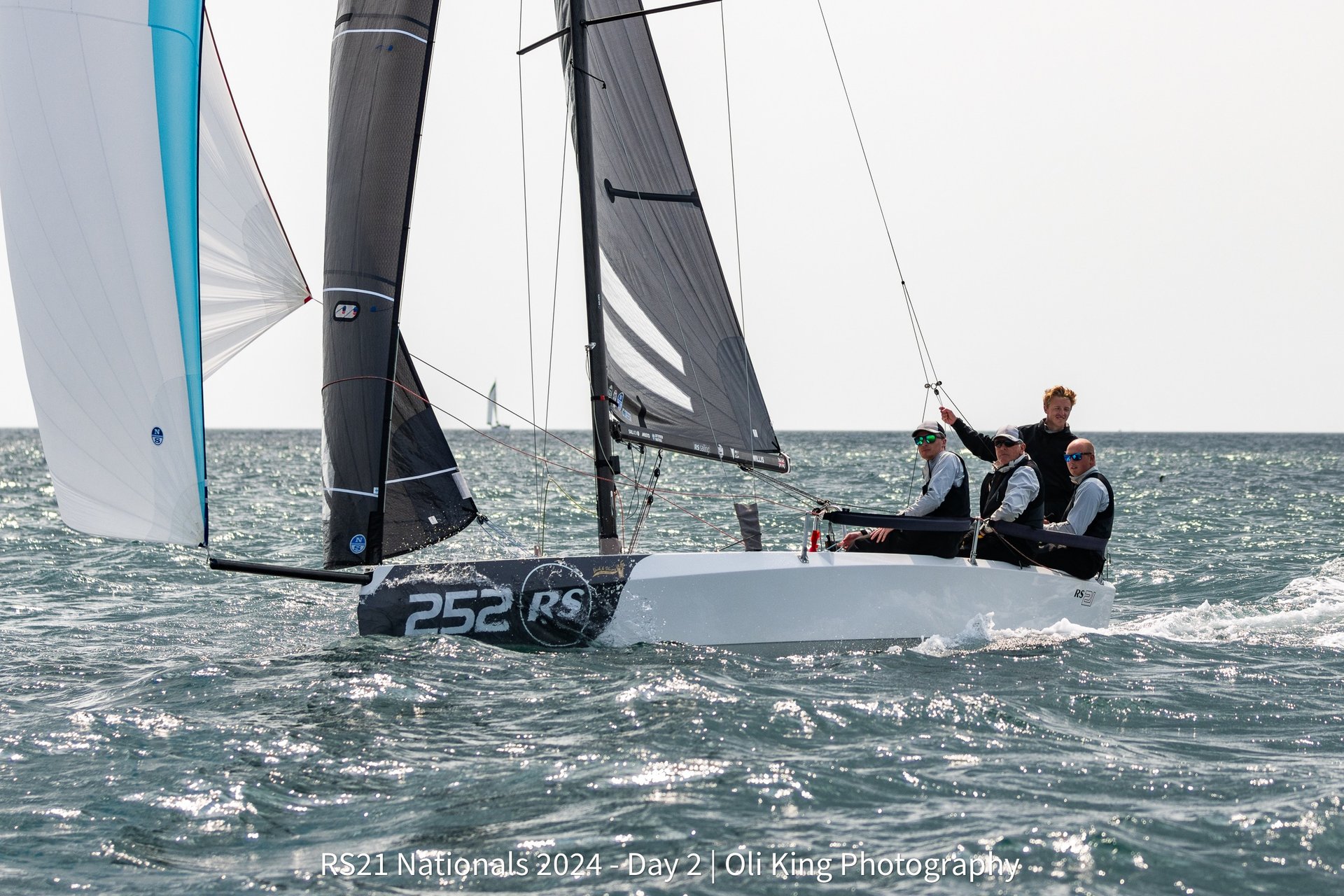 black and white bed linen