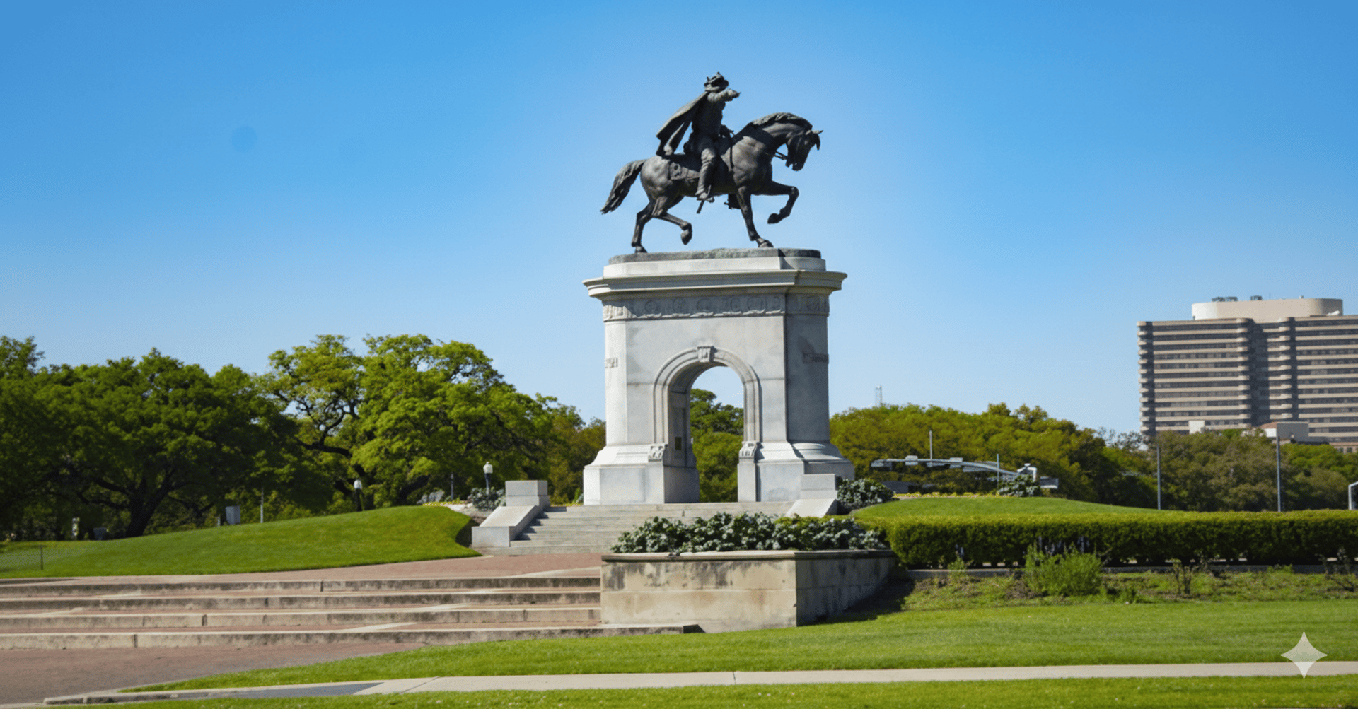 gray computer monitor