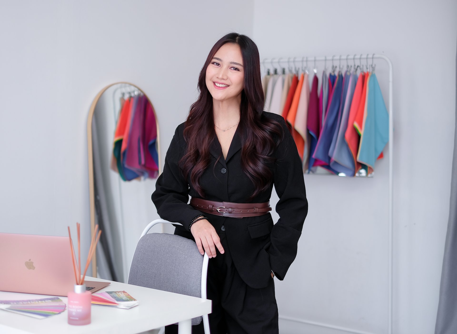 black and white bed linen