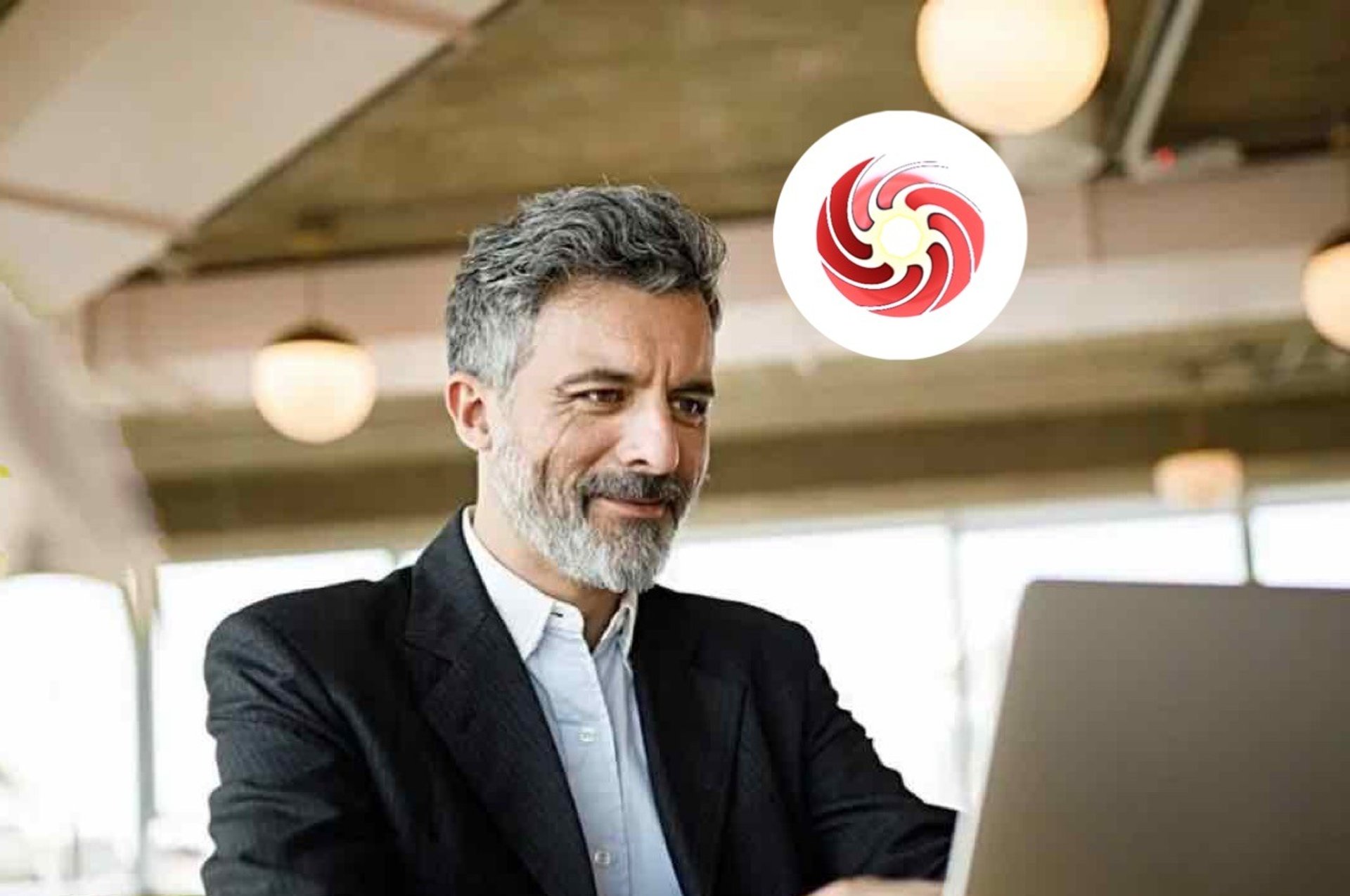 two pyramid table decors