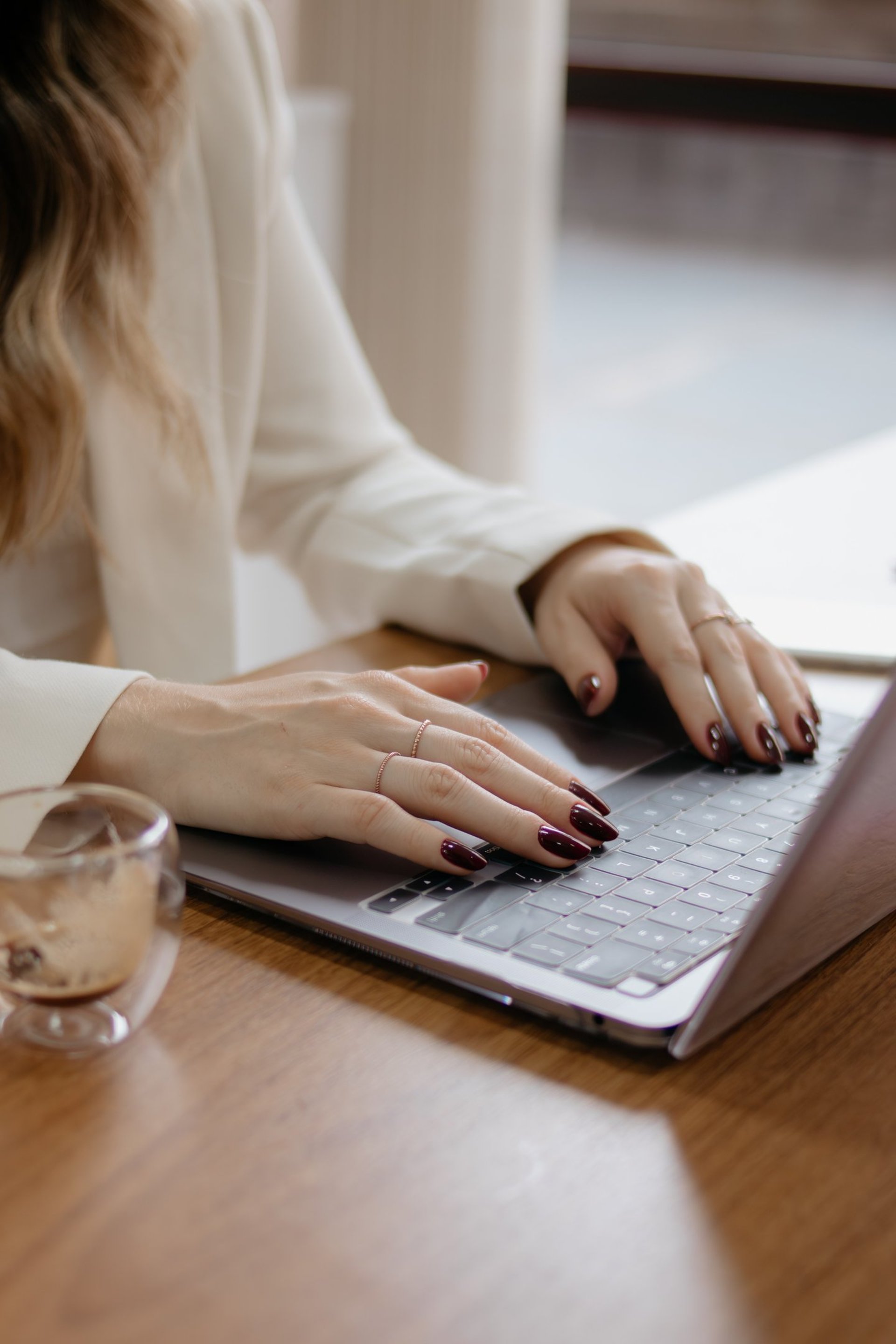 black and white bed linen