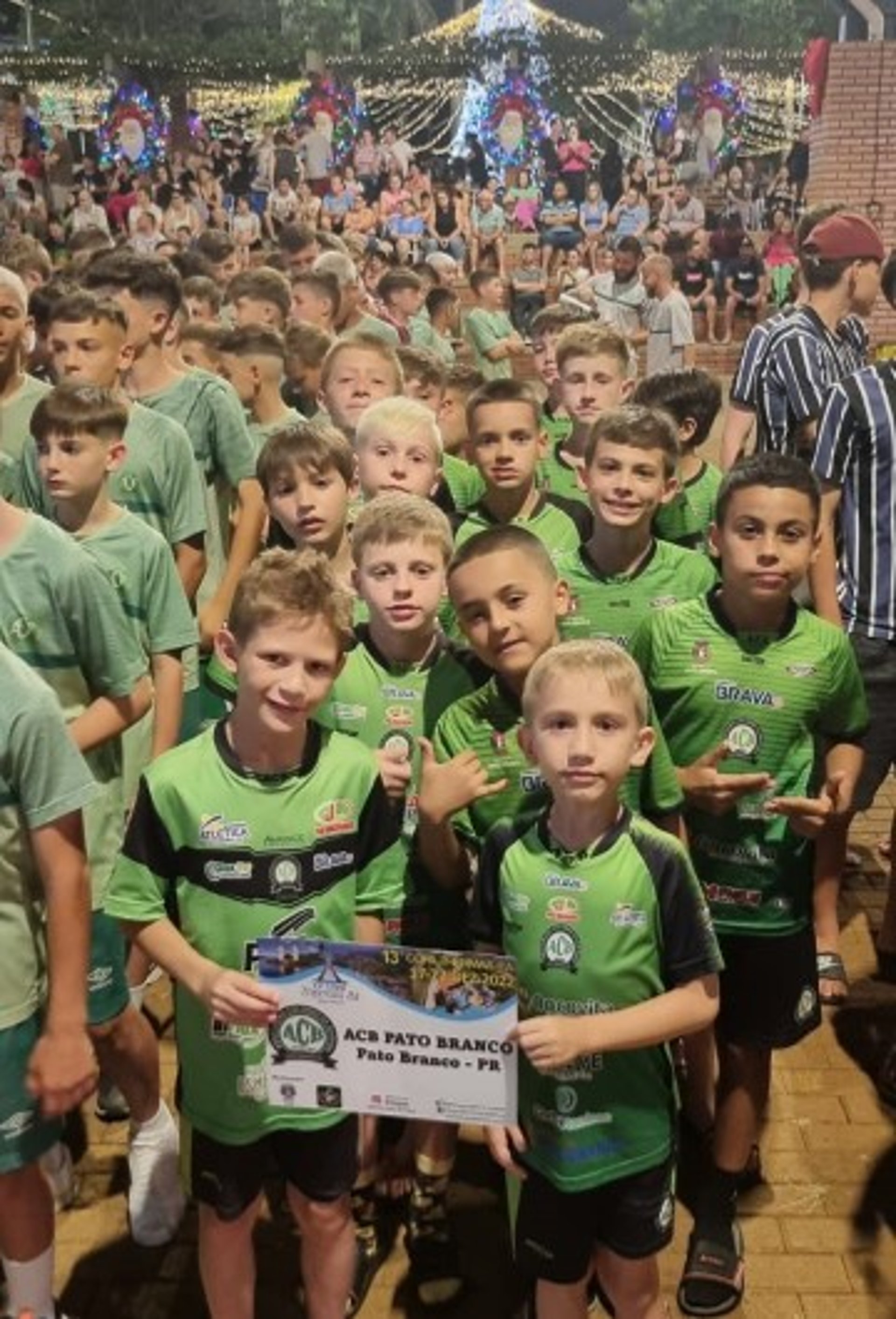 gray computer monitor