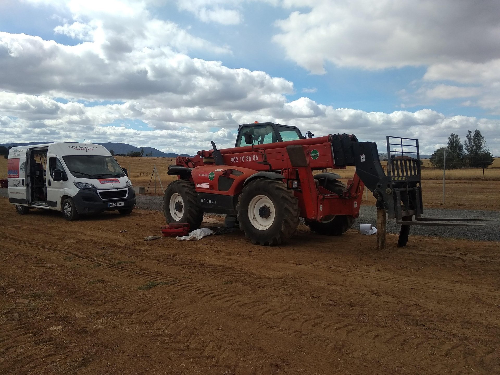 black and brown leather padded tub sofa
