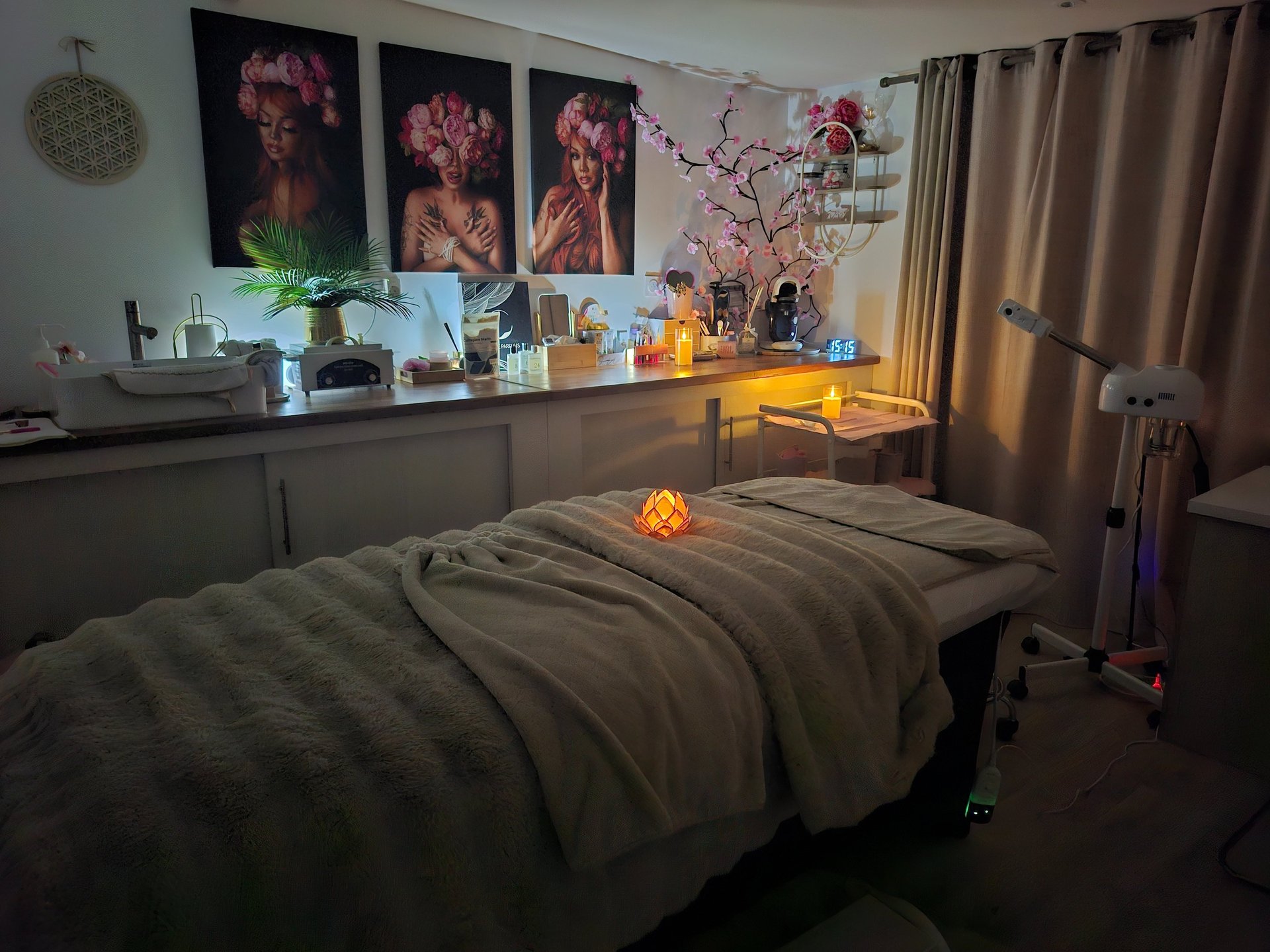 black and brown leather padded tub sofa