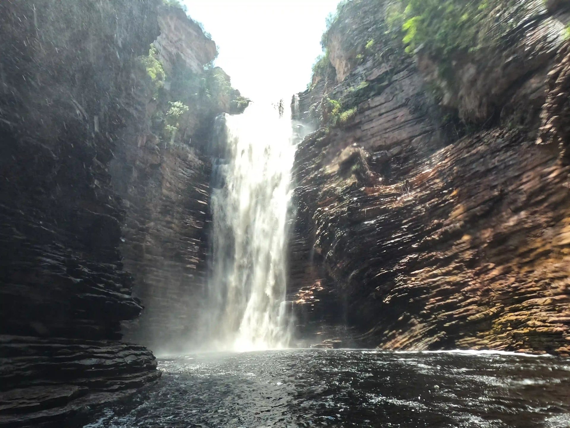 buracao por baixo