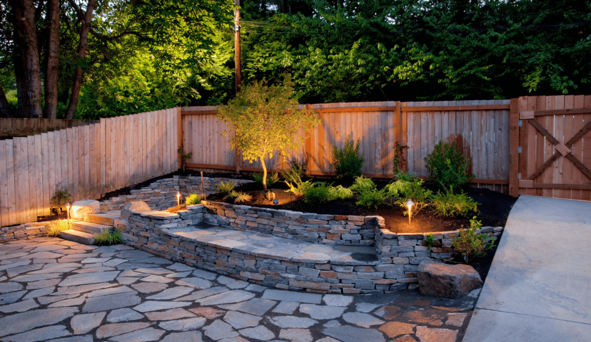 outdoor-lighting-services