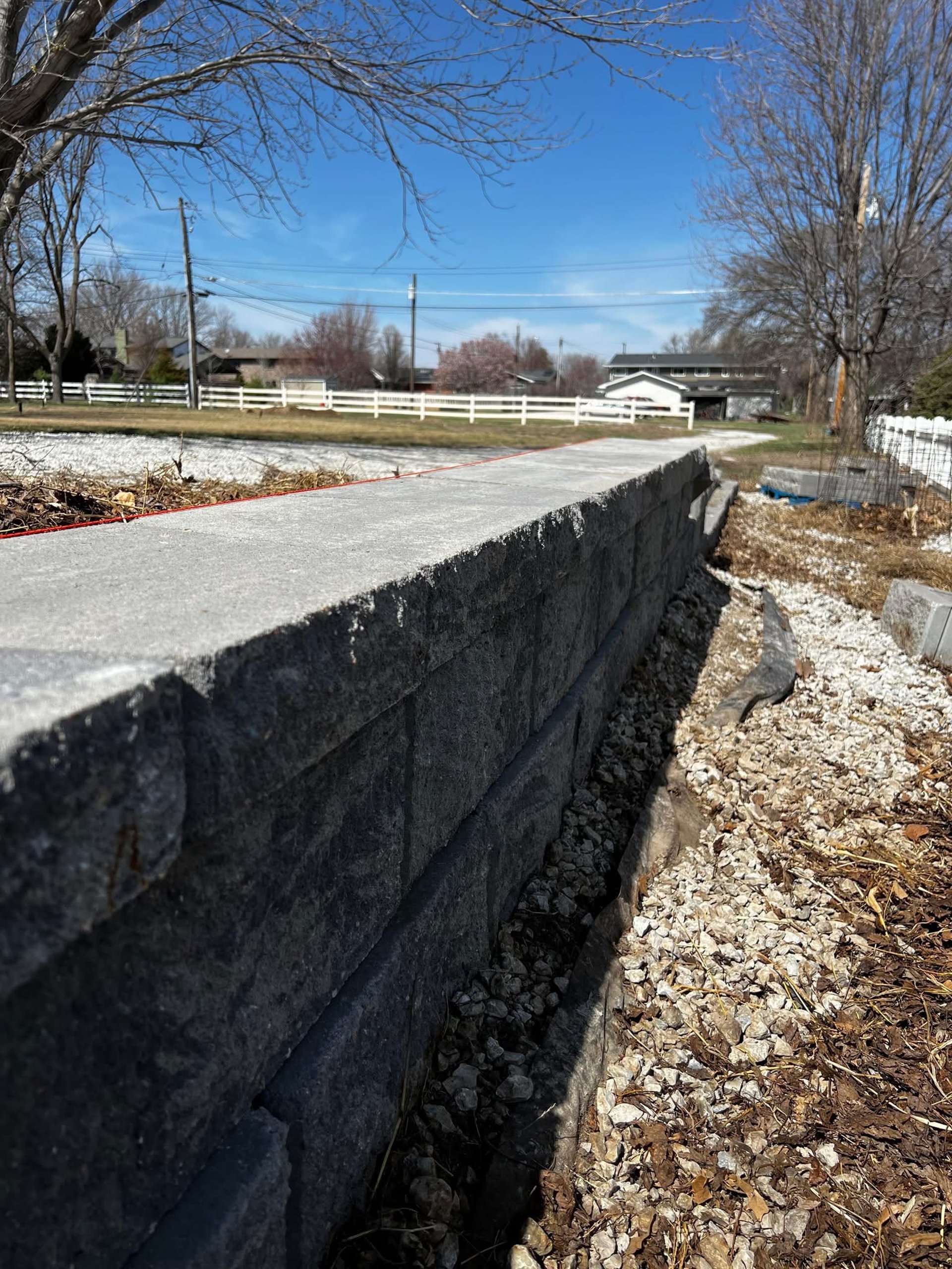 retaining-wall-built-by-turner-landscape