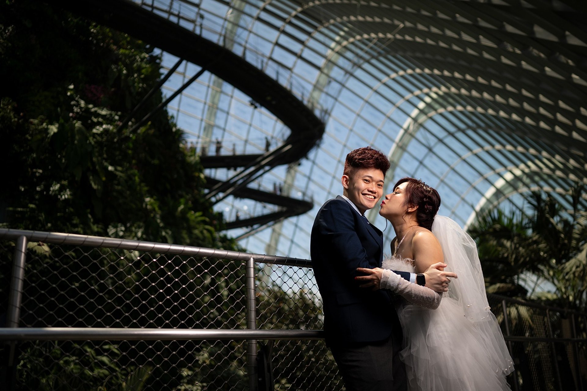Singapore white wedding dress gardens by the bay photoshoot photography solemnization ROM