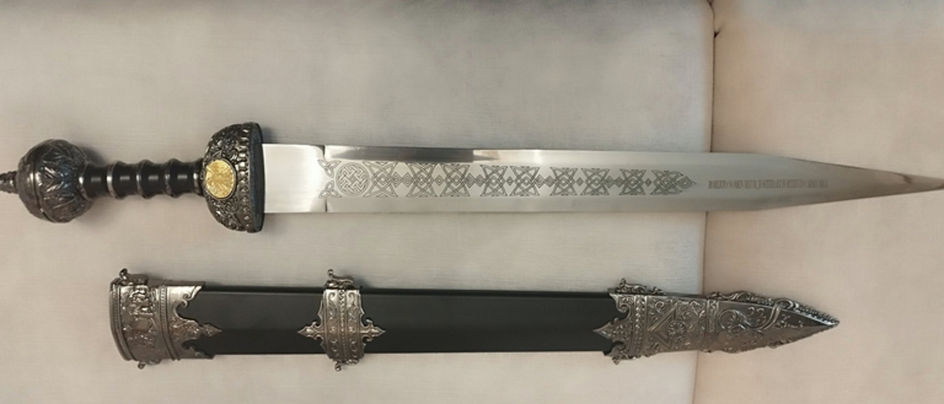 gladius