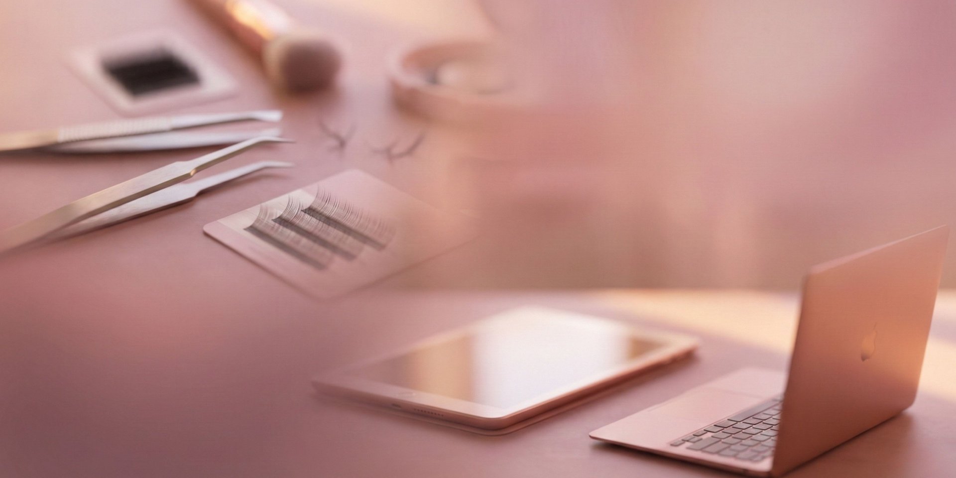 gray computer monitor