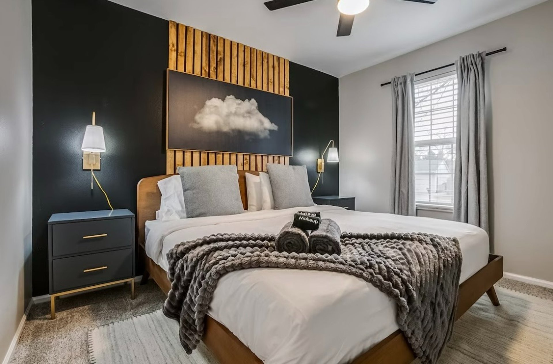 black and white bed linen