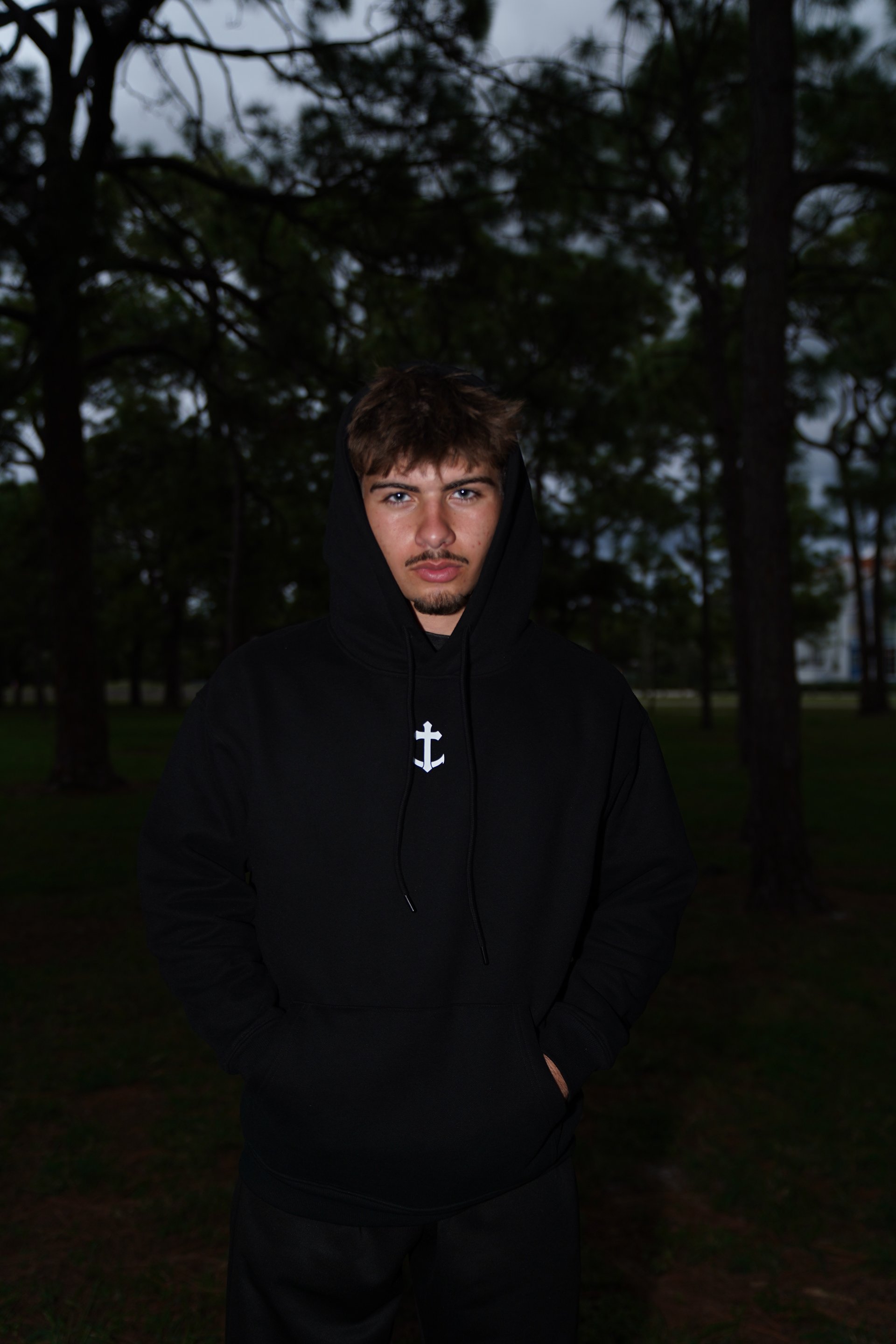 black and white bed linen