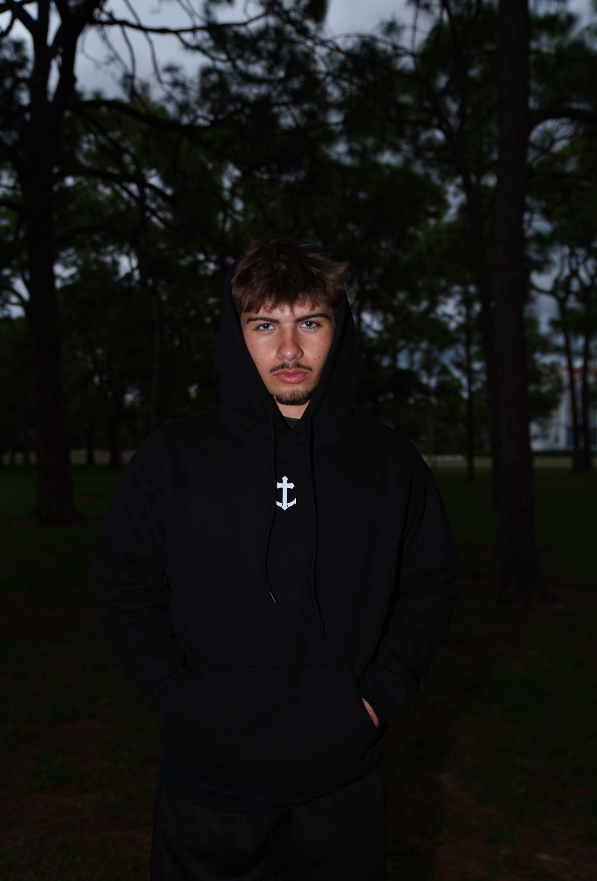 black and white bed linen