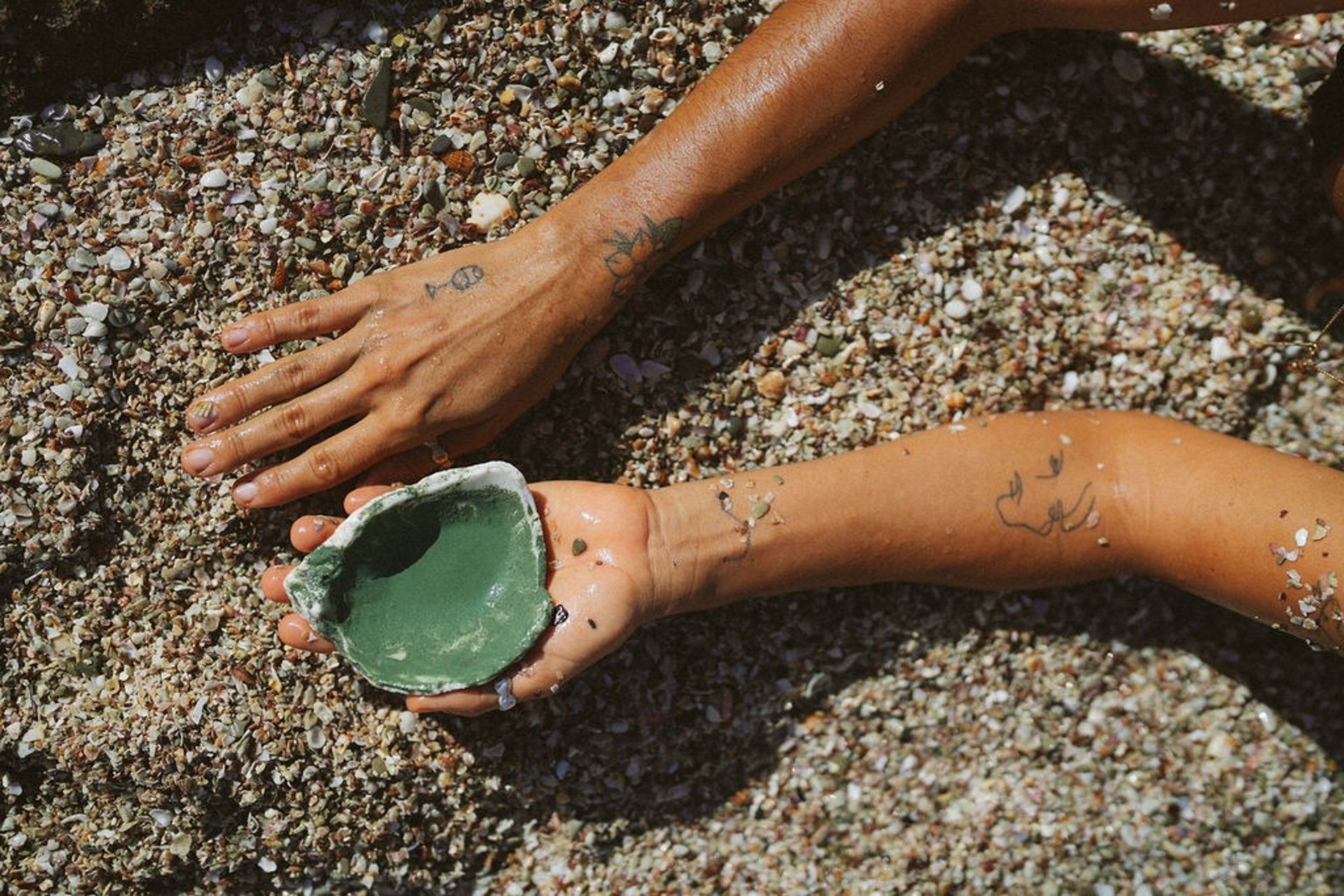 ocean wave during daytime
