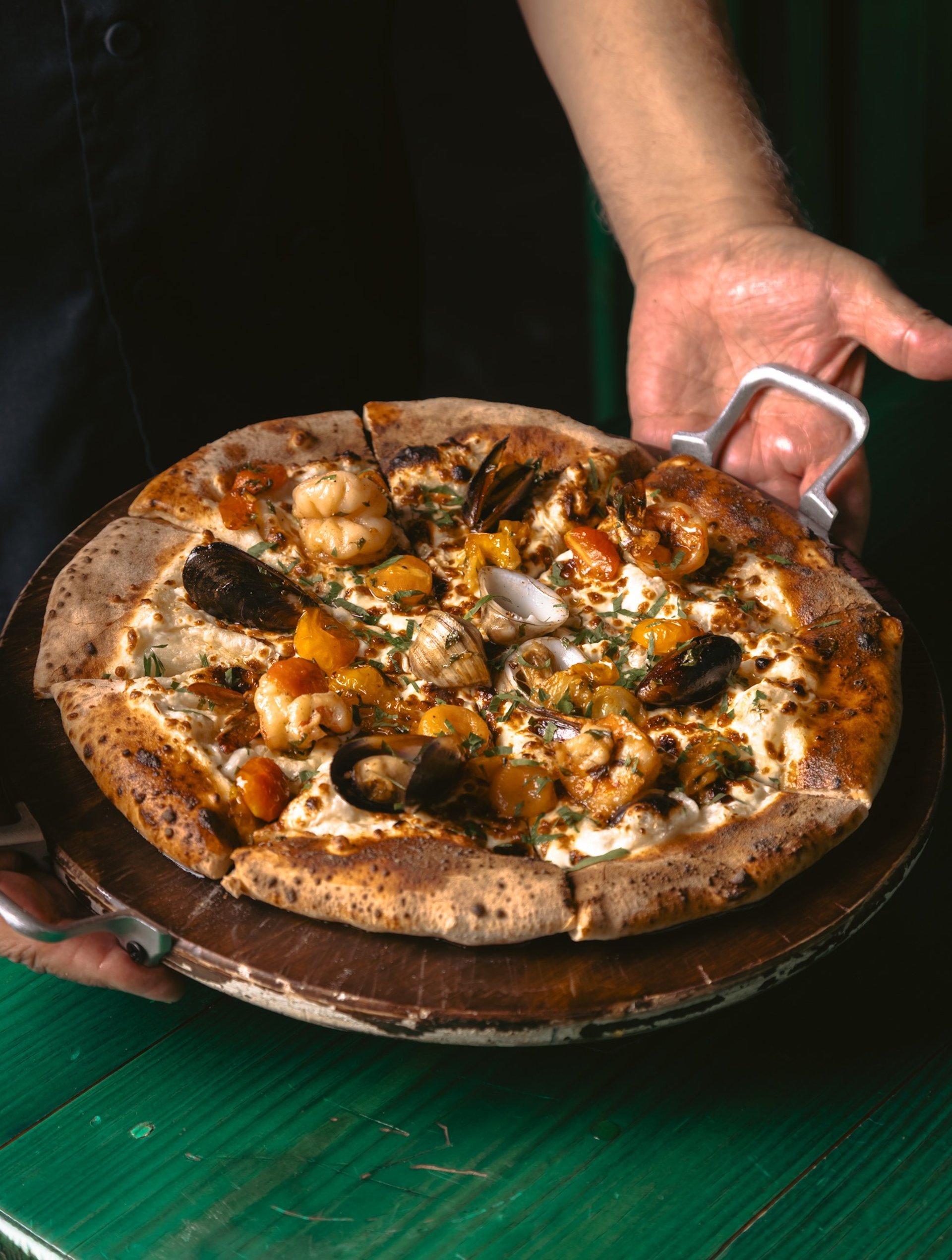 black and white bed linen