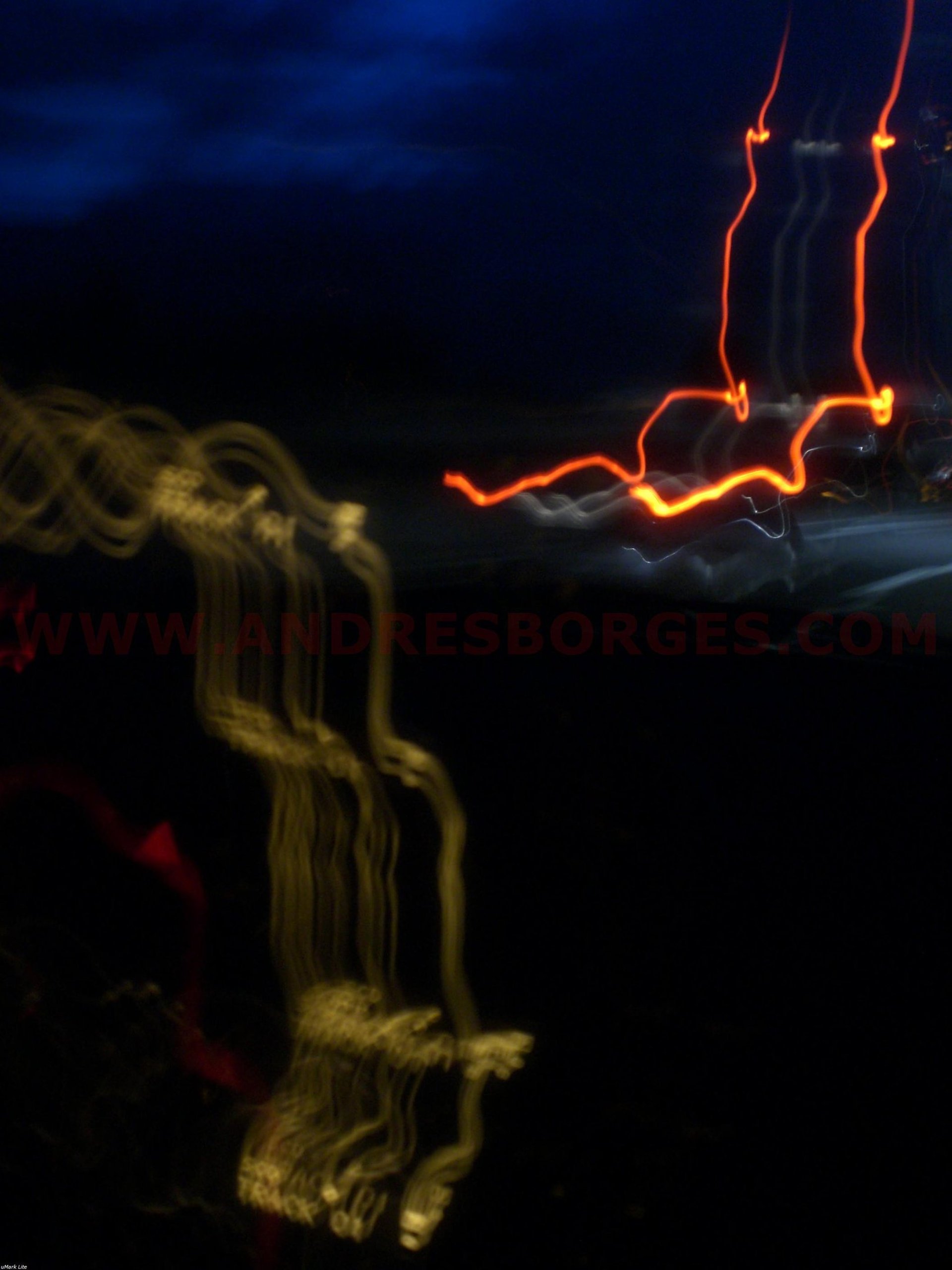 gray computer monitor