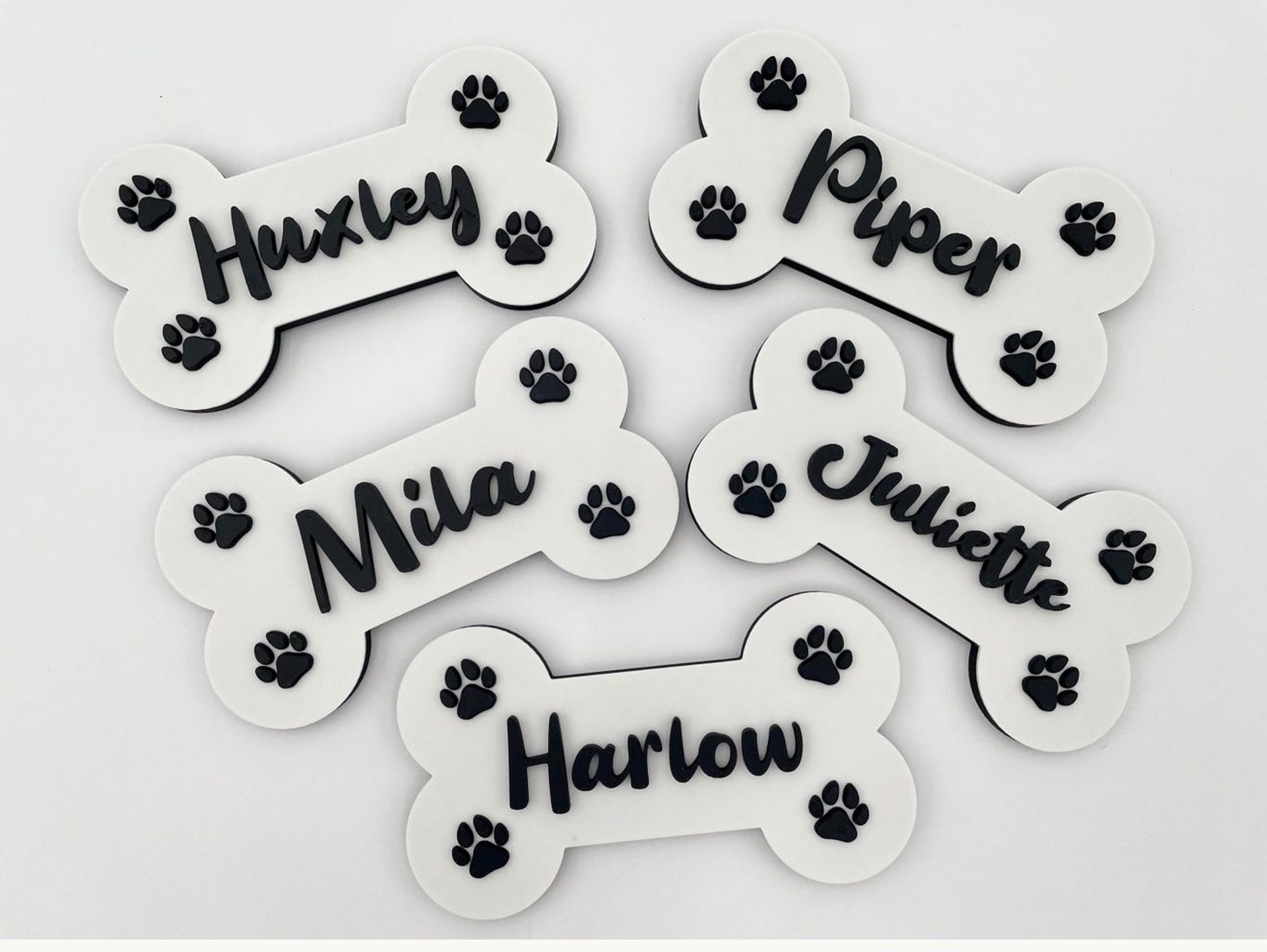 gray computer monitor