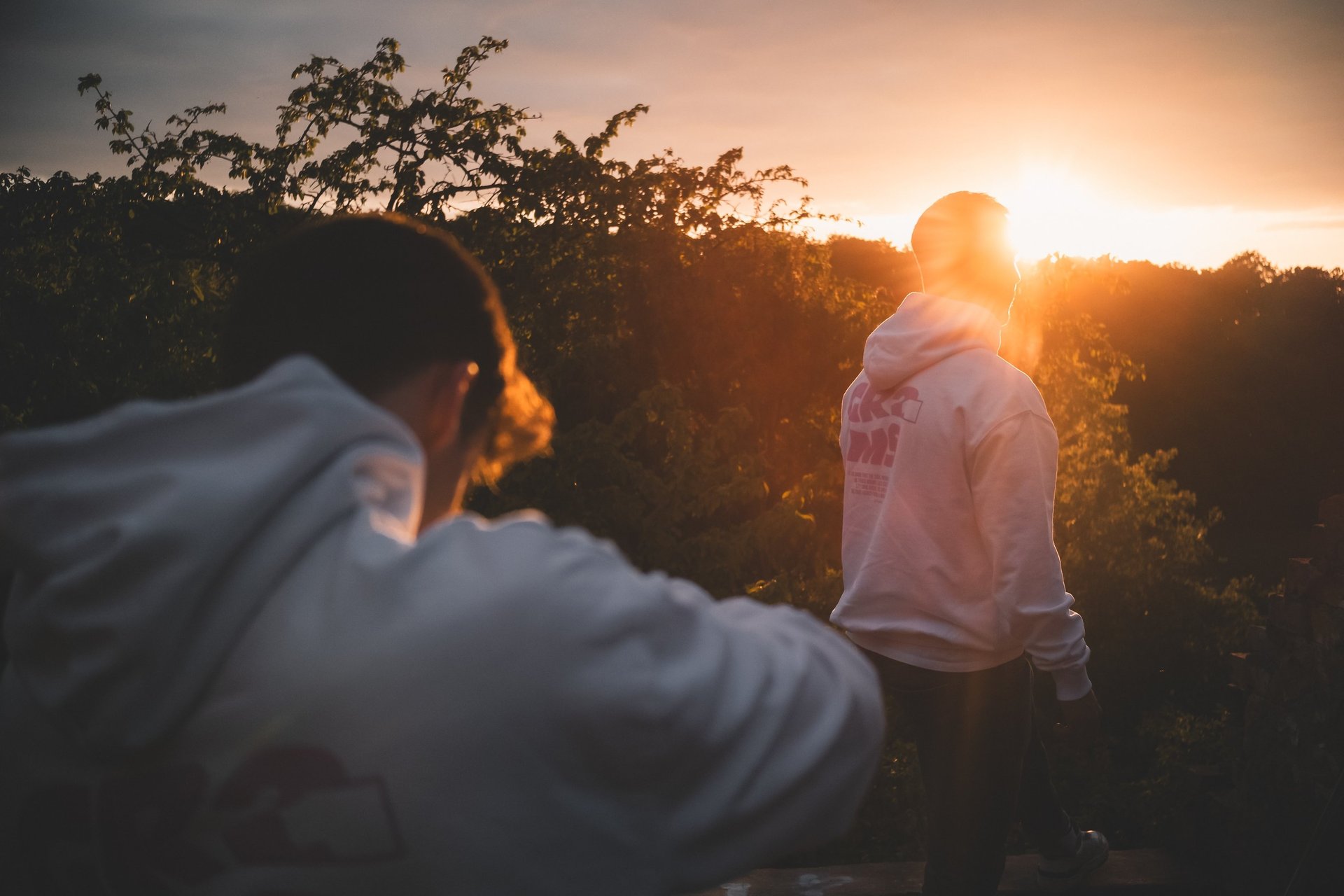 black and white bed linen