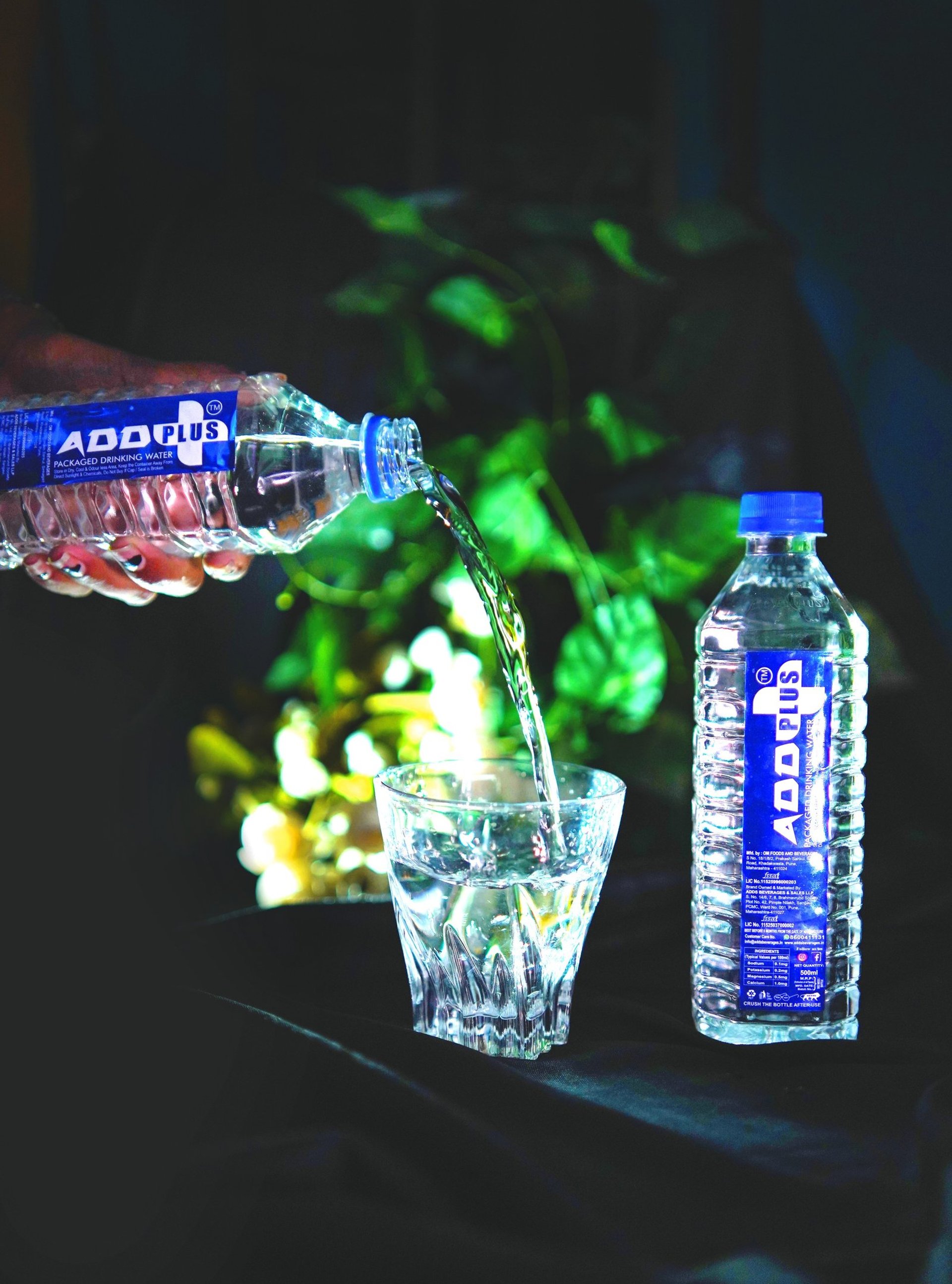 black and white bed linen