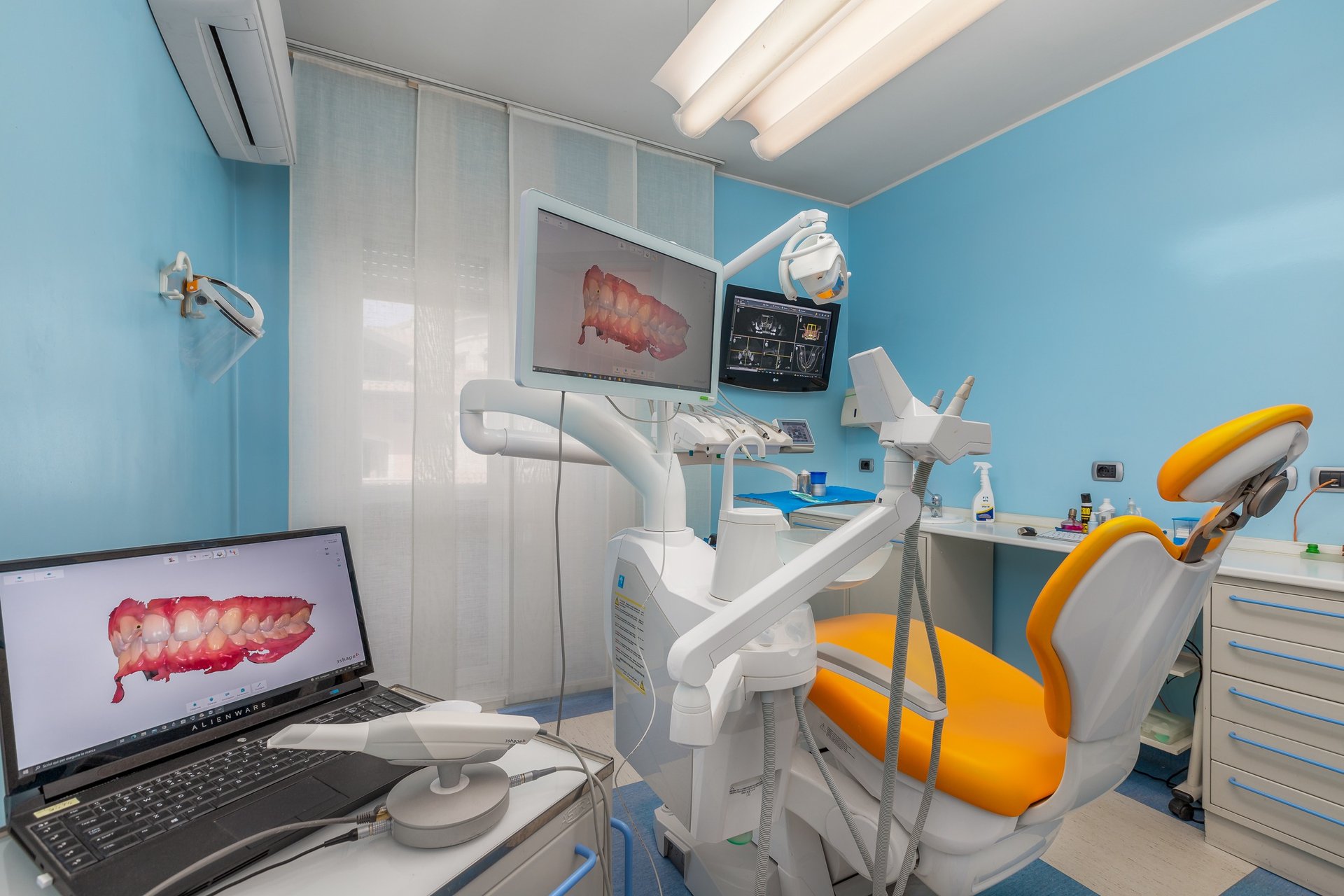 black and brown leather padded tub sofa