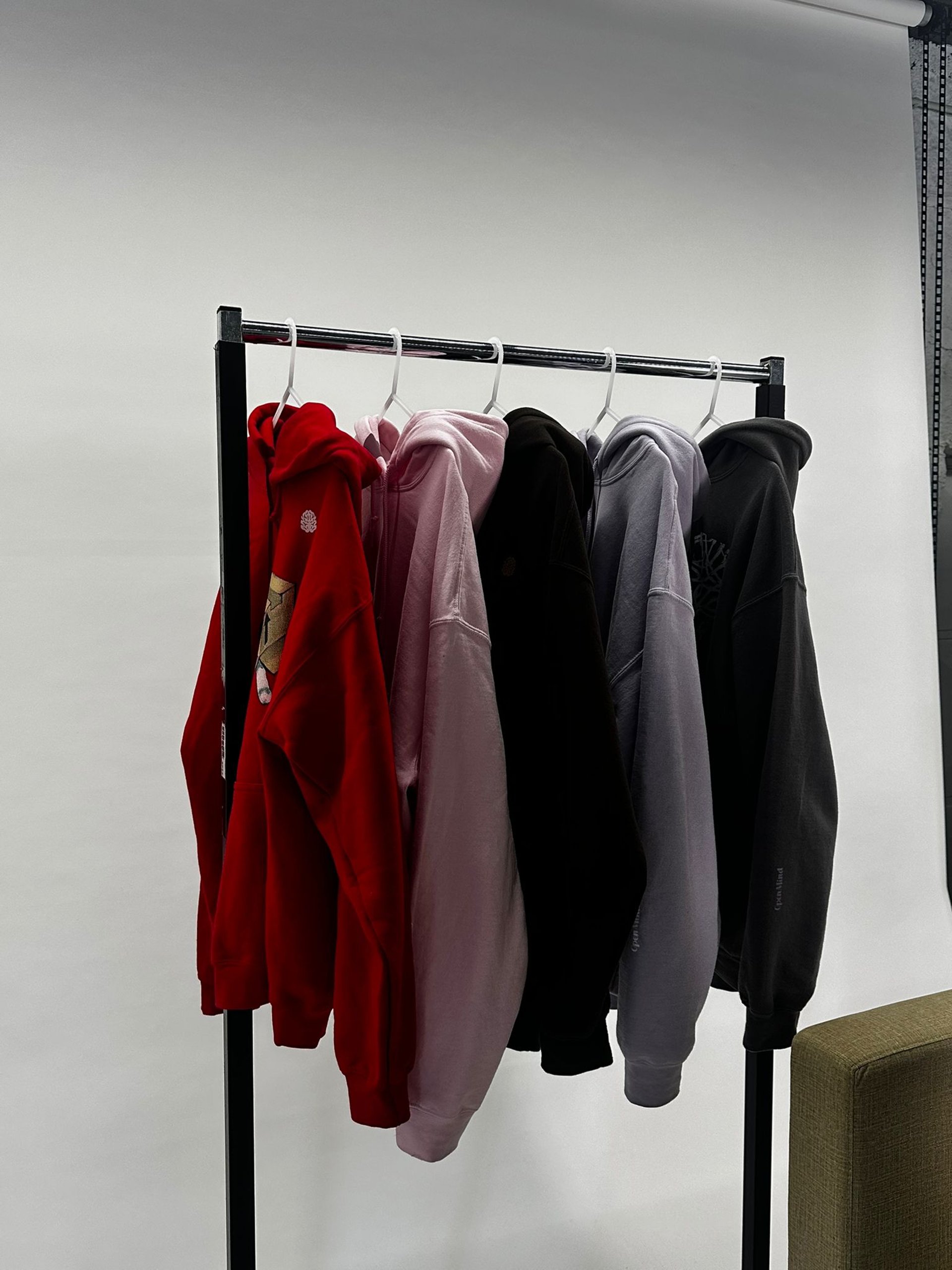 black and white bed linen