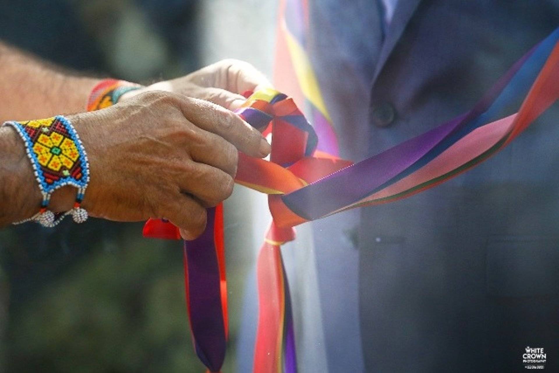 Amarre de lazos en la Ceremonia de Boda Mistica espiritual