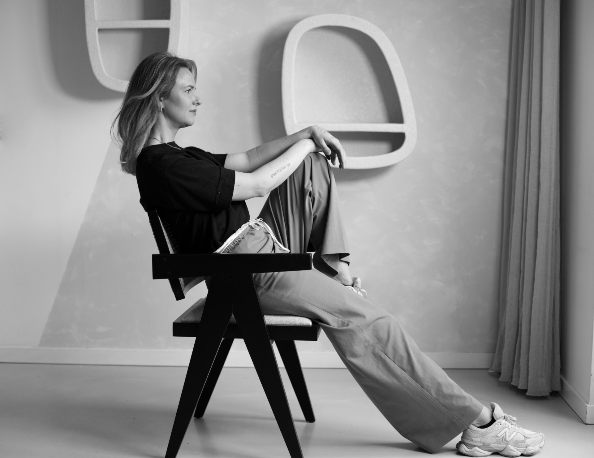 black and white bed linen